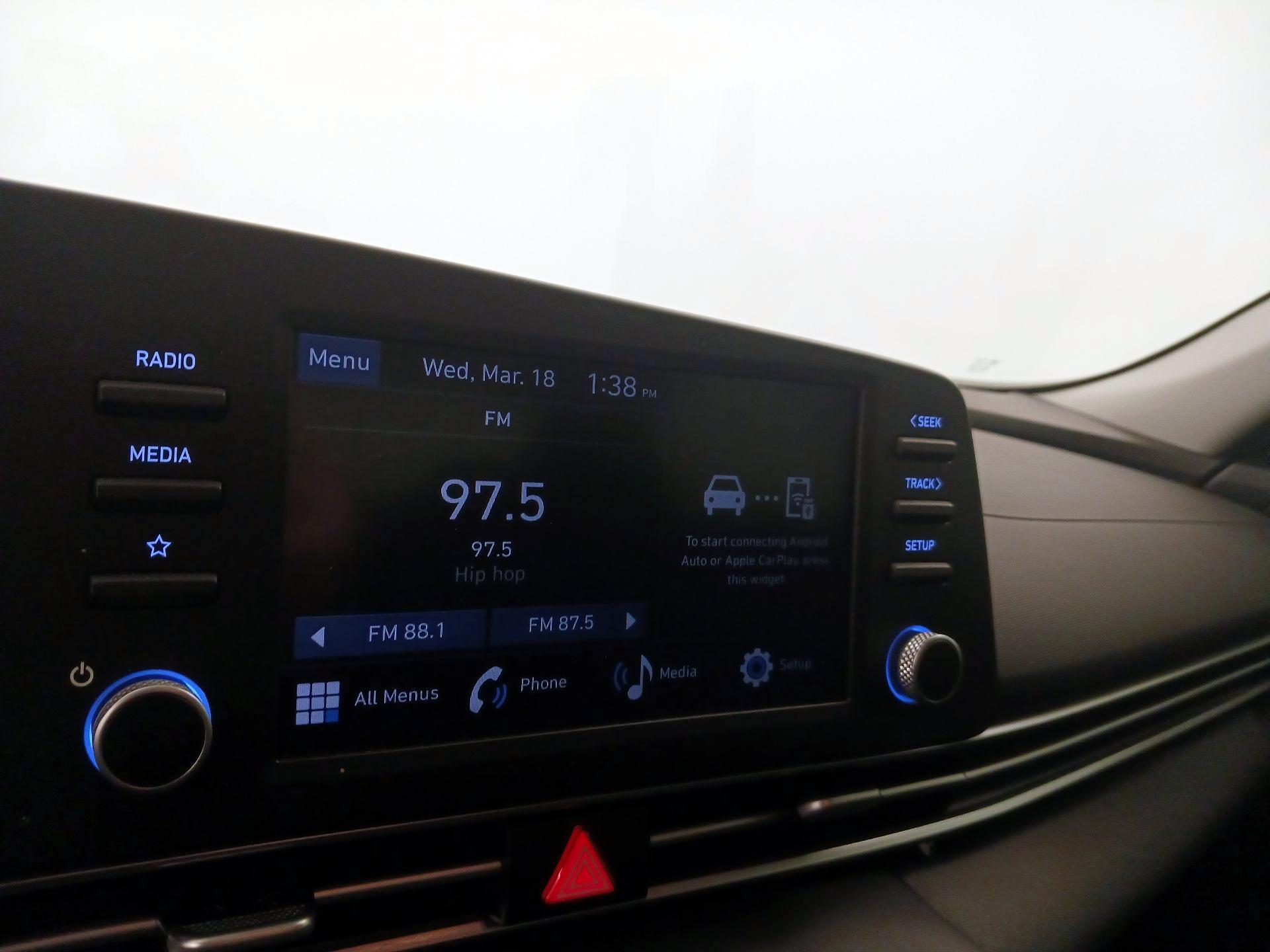 Thumbnail: 2025 Hyundai Elantra - 15