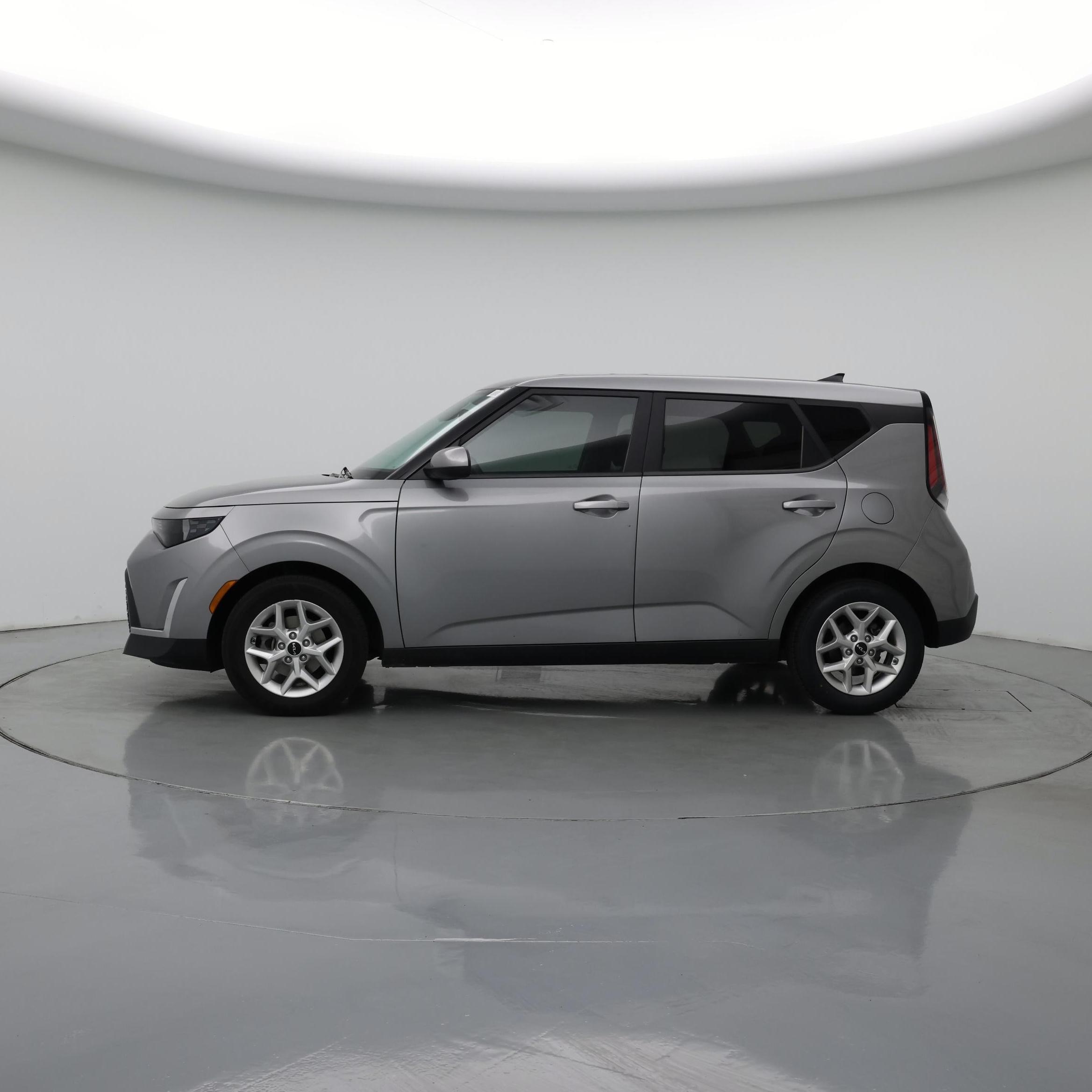 Thumbnail: 2023 Kia Soul - 3