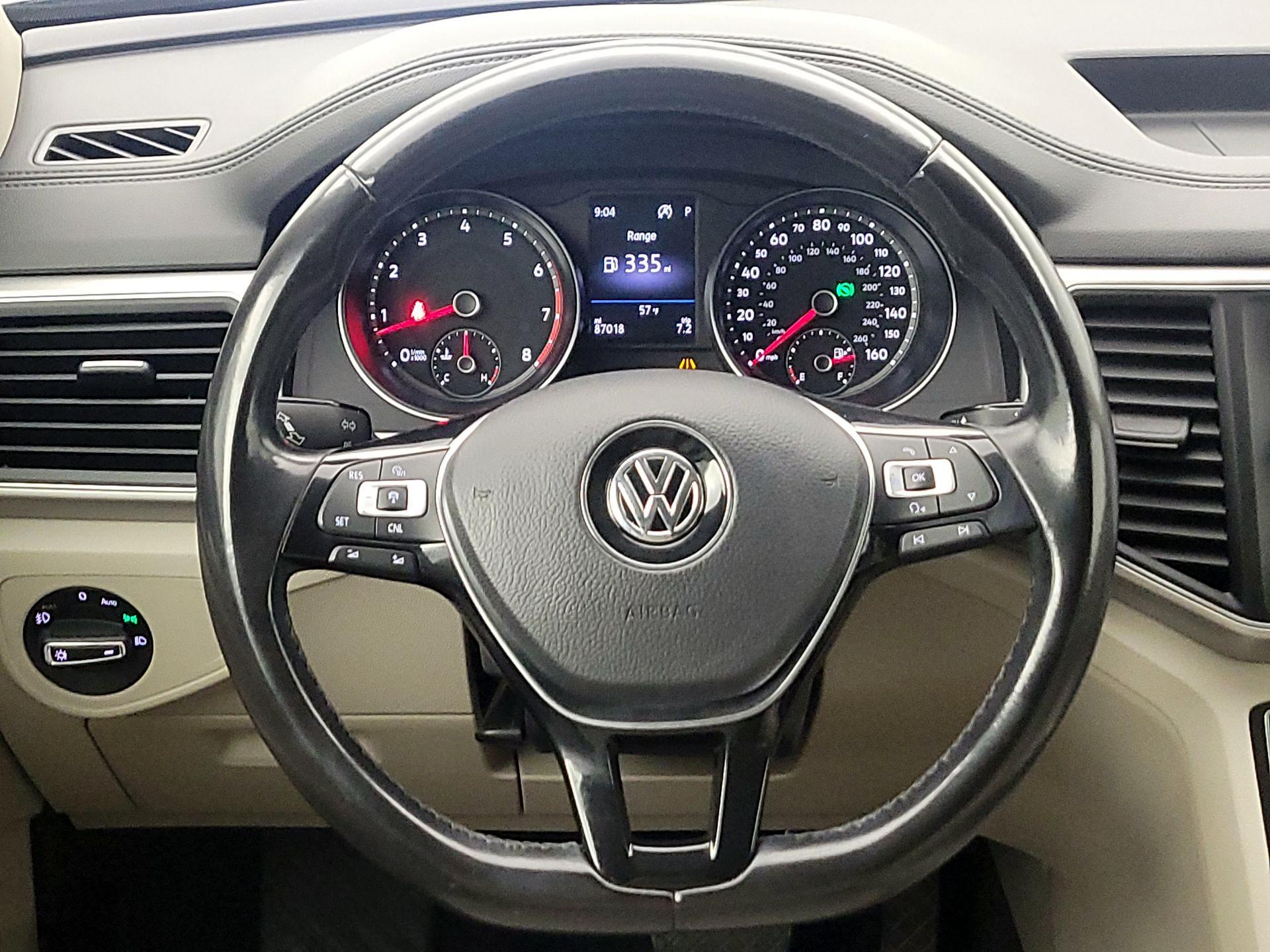 Thumbnail: 2018 Volkswagen Atlas - 10