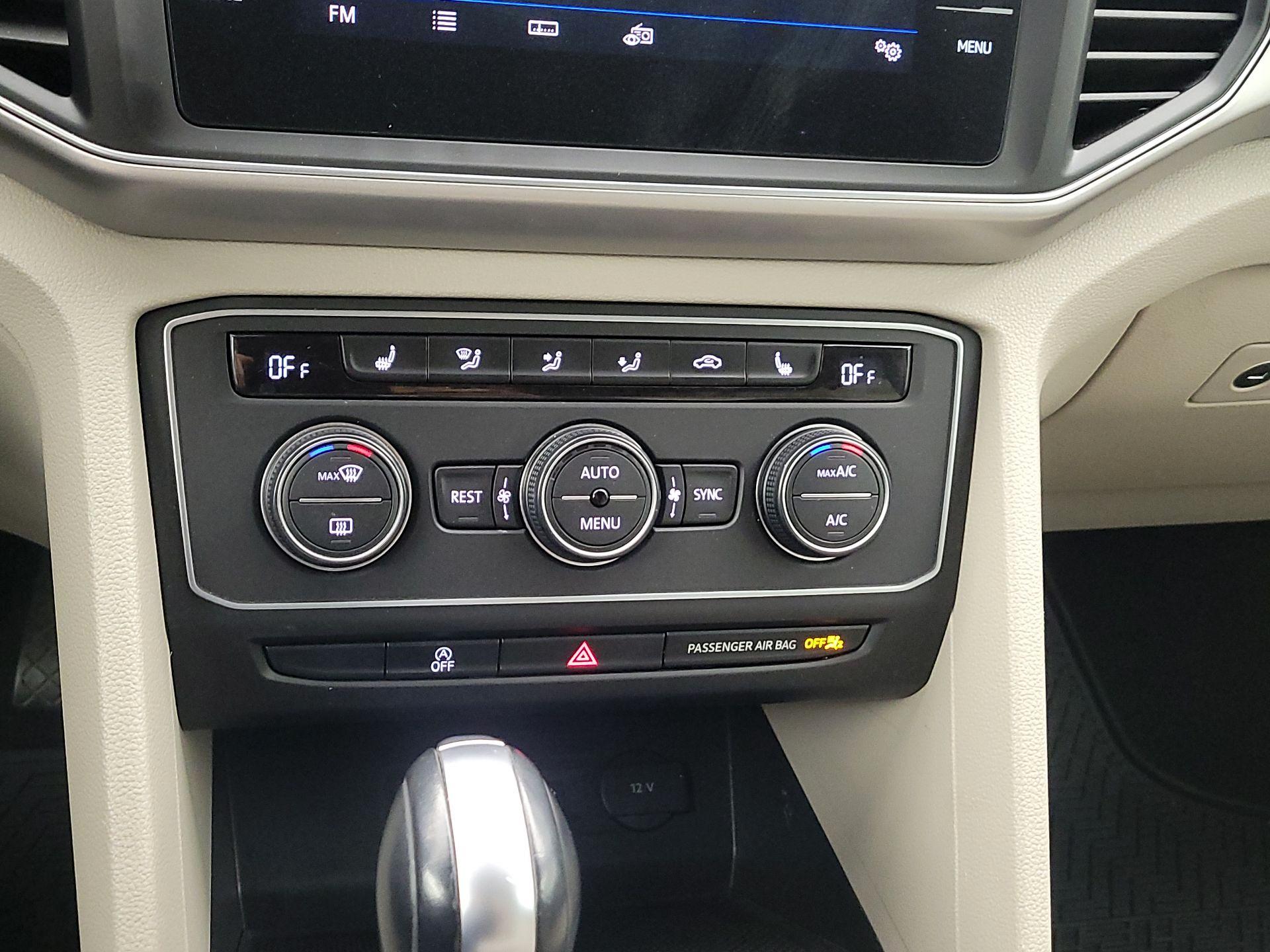 Thumbnail: 2018 Volkswagen Atlas - 16