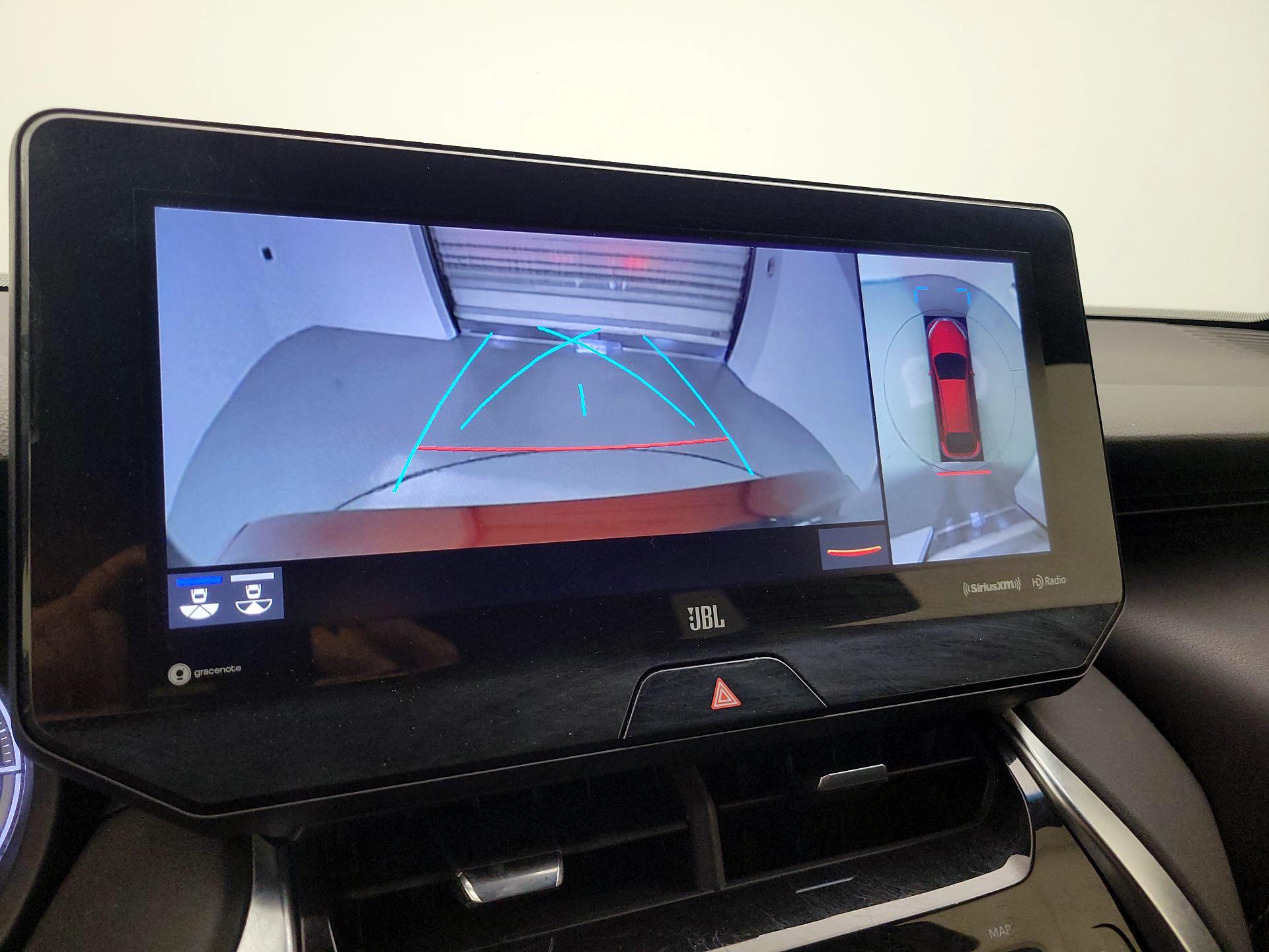 Thumbnail: 2022 Toyota Venza - 15