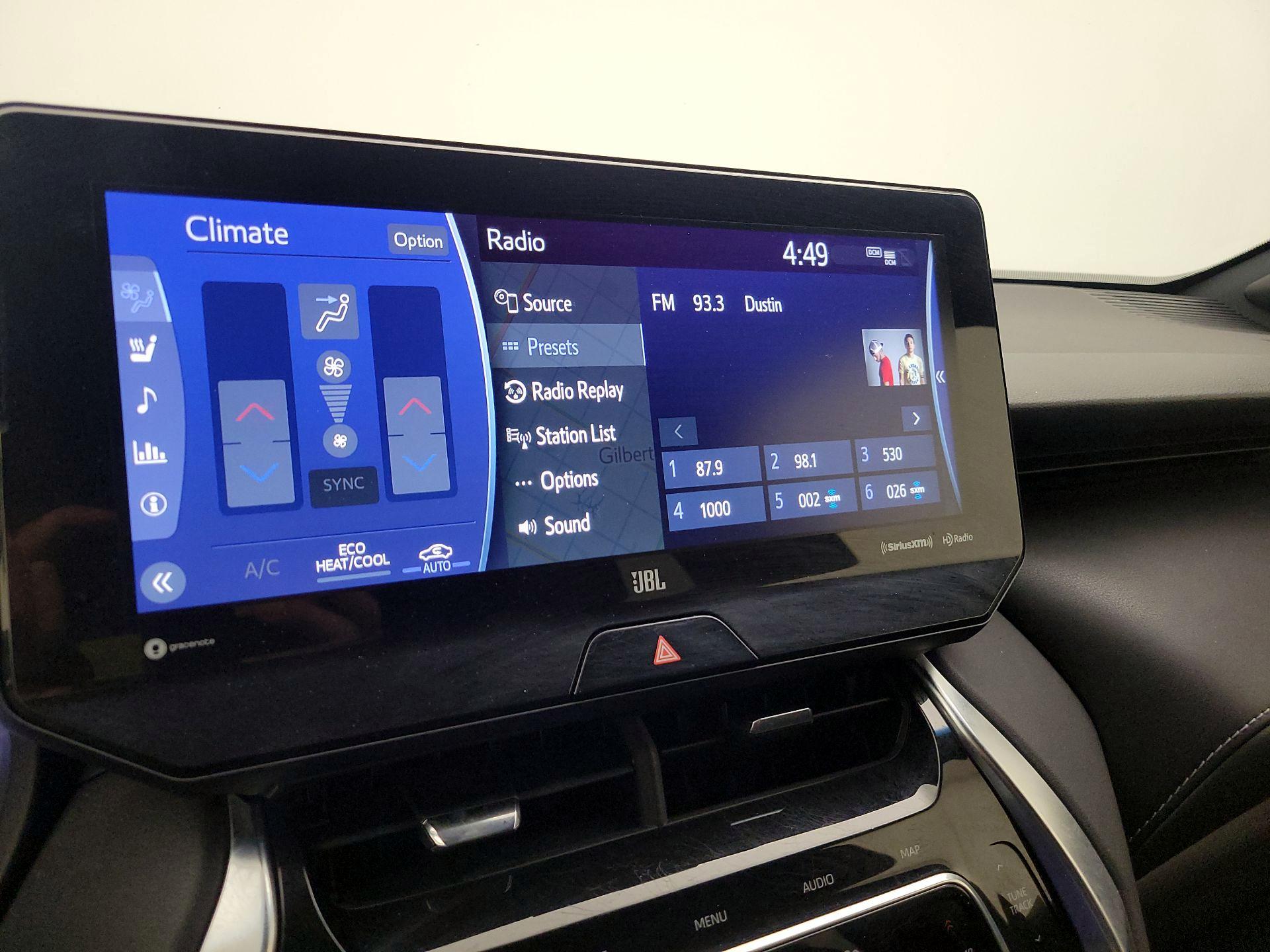 Thumbnail: 2022 Toyota Venza - 16