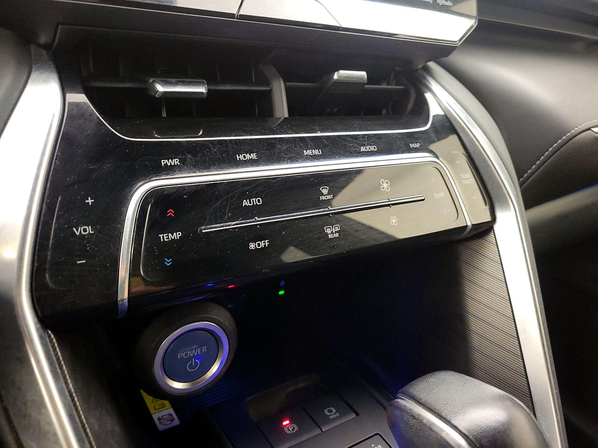 Thumbnail: 2022 Toyota Venza - 17