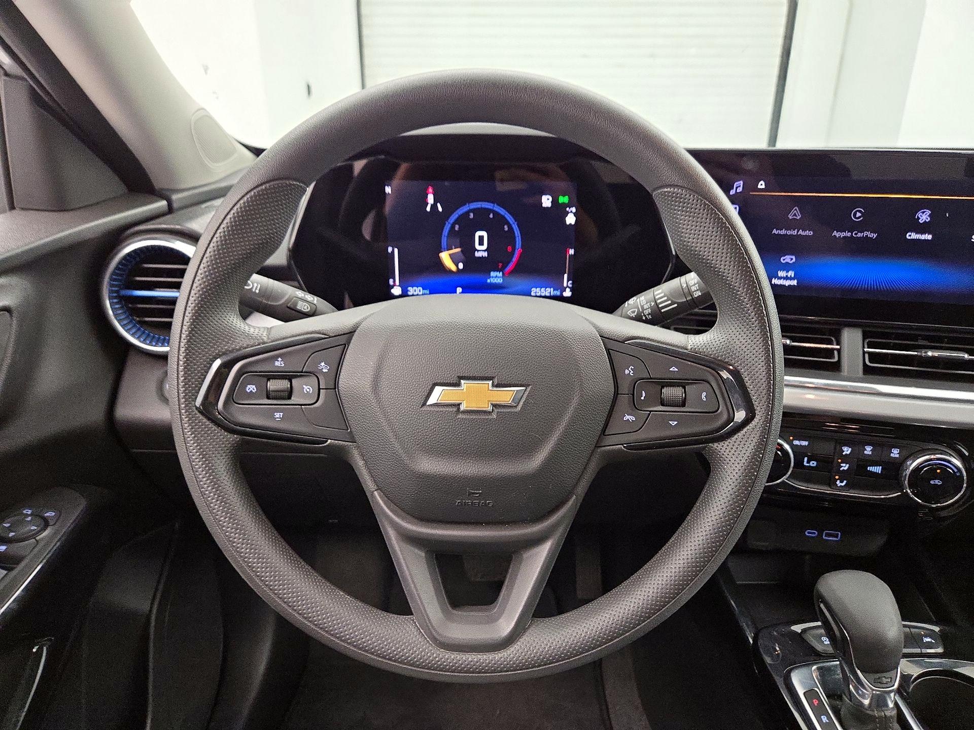 Thumbnail: 2025 Chevrolet Trax - 10