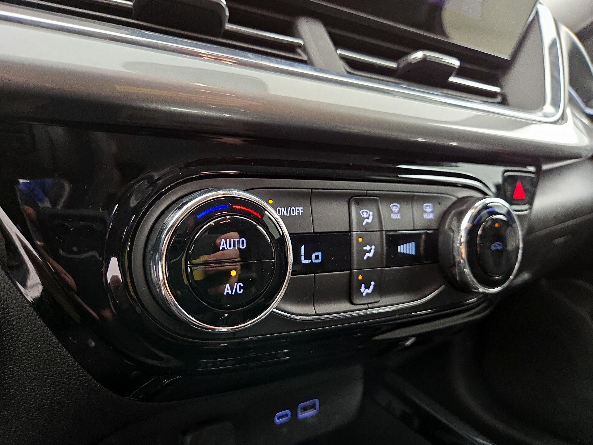 Thumbnail: 2025 Chevrolet Trax - 16