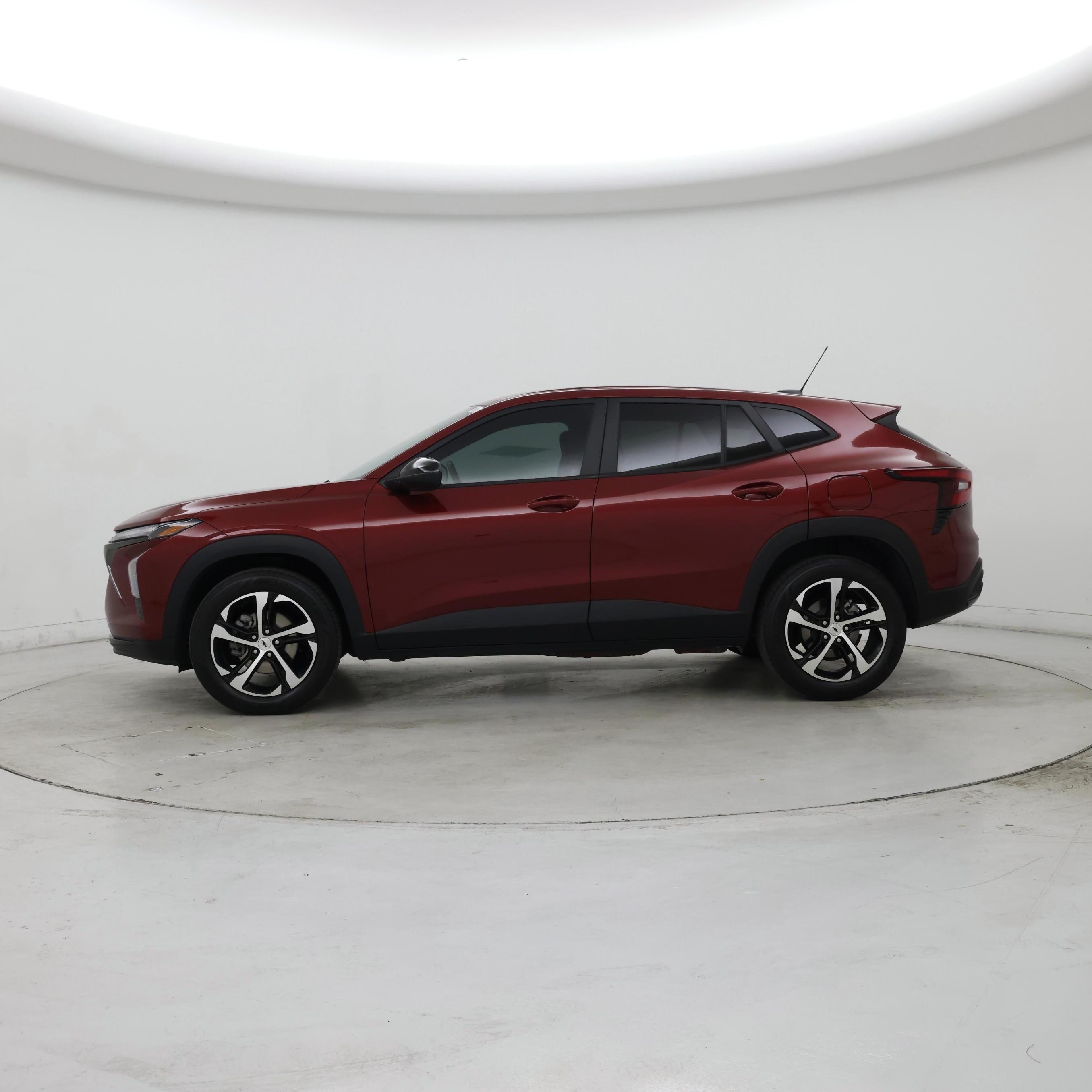 Thumbnail: 2024 Chevrolet Trax - 3