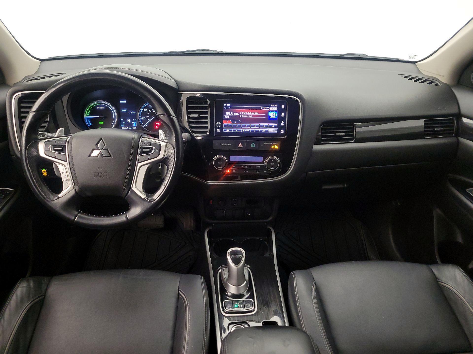 Thumbnail: 2018 Mitsubishi Outlander - 9