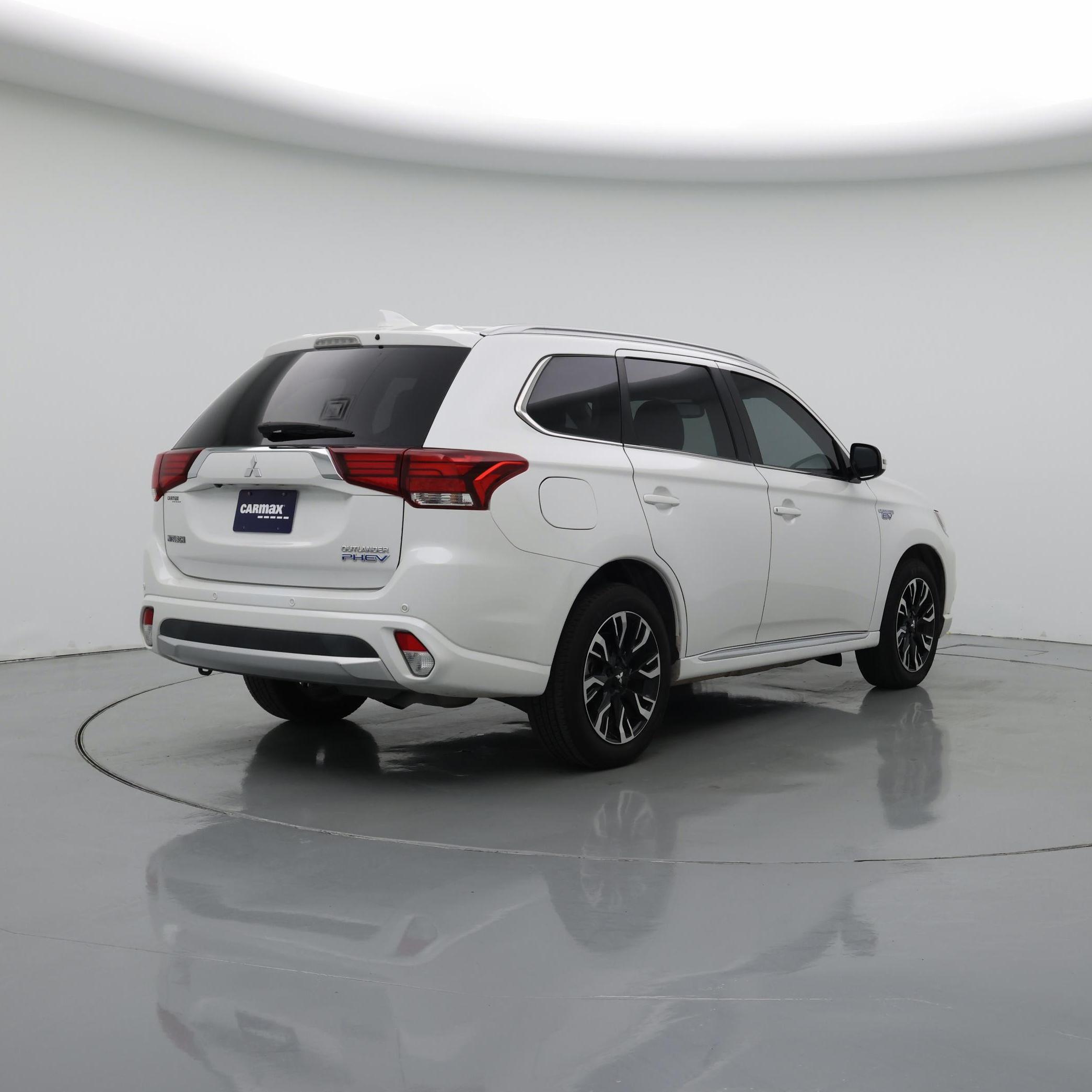 Thumbnail: 2018 Mitsubishi Outlander - 8