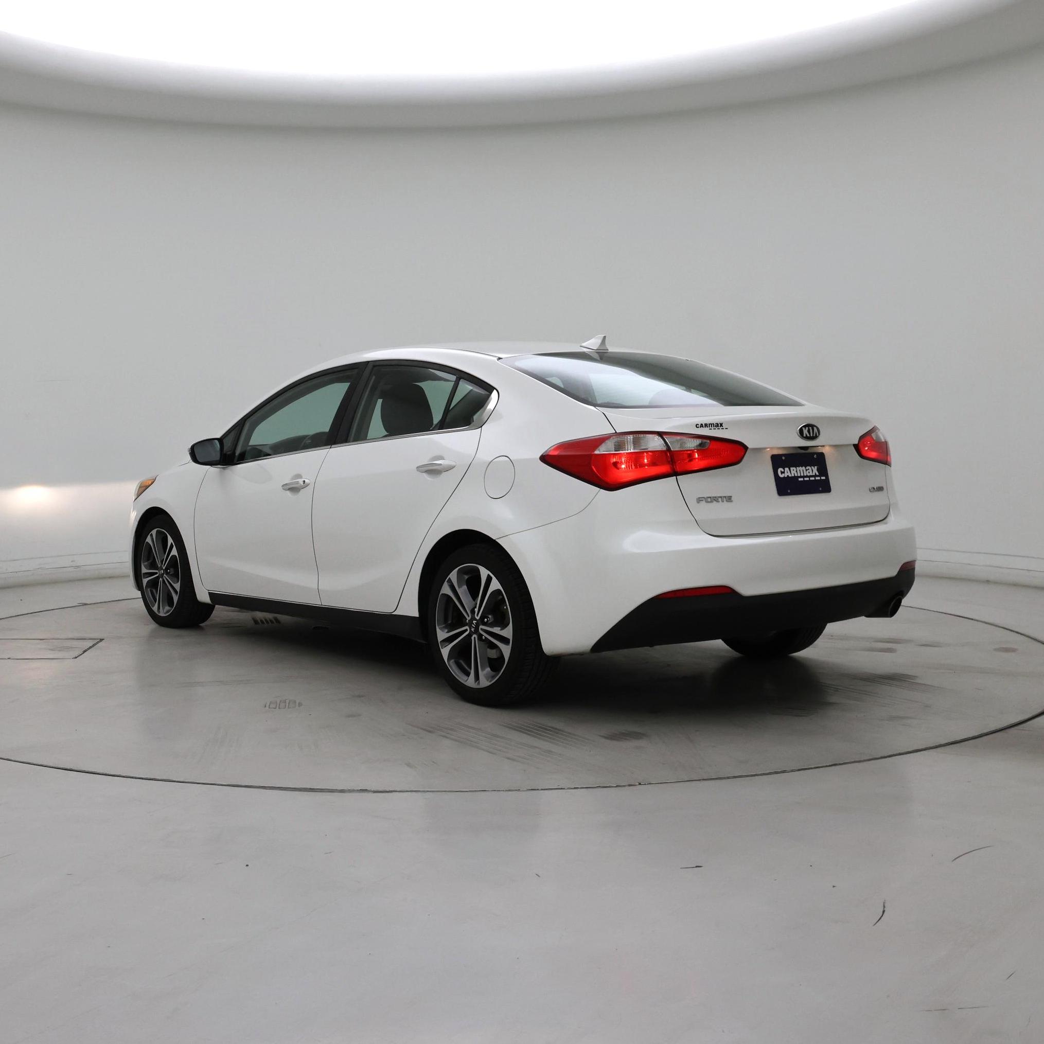 Thumbnail: 2016 Kia Forte - 2