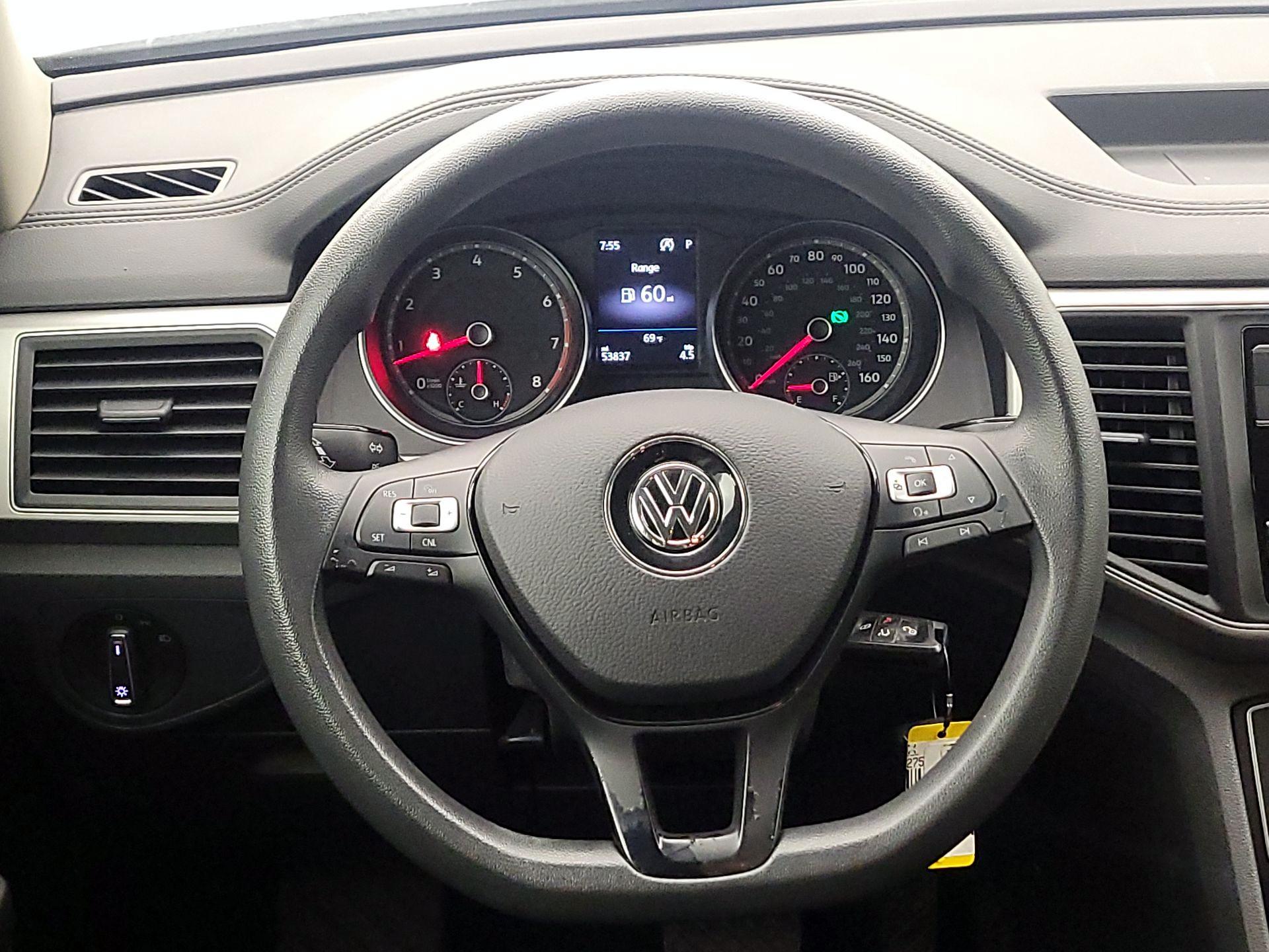 Thumbnail: 2018 Volkswagen Atlas - 10