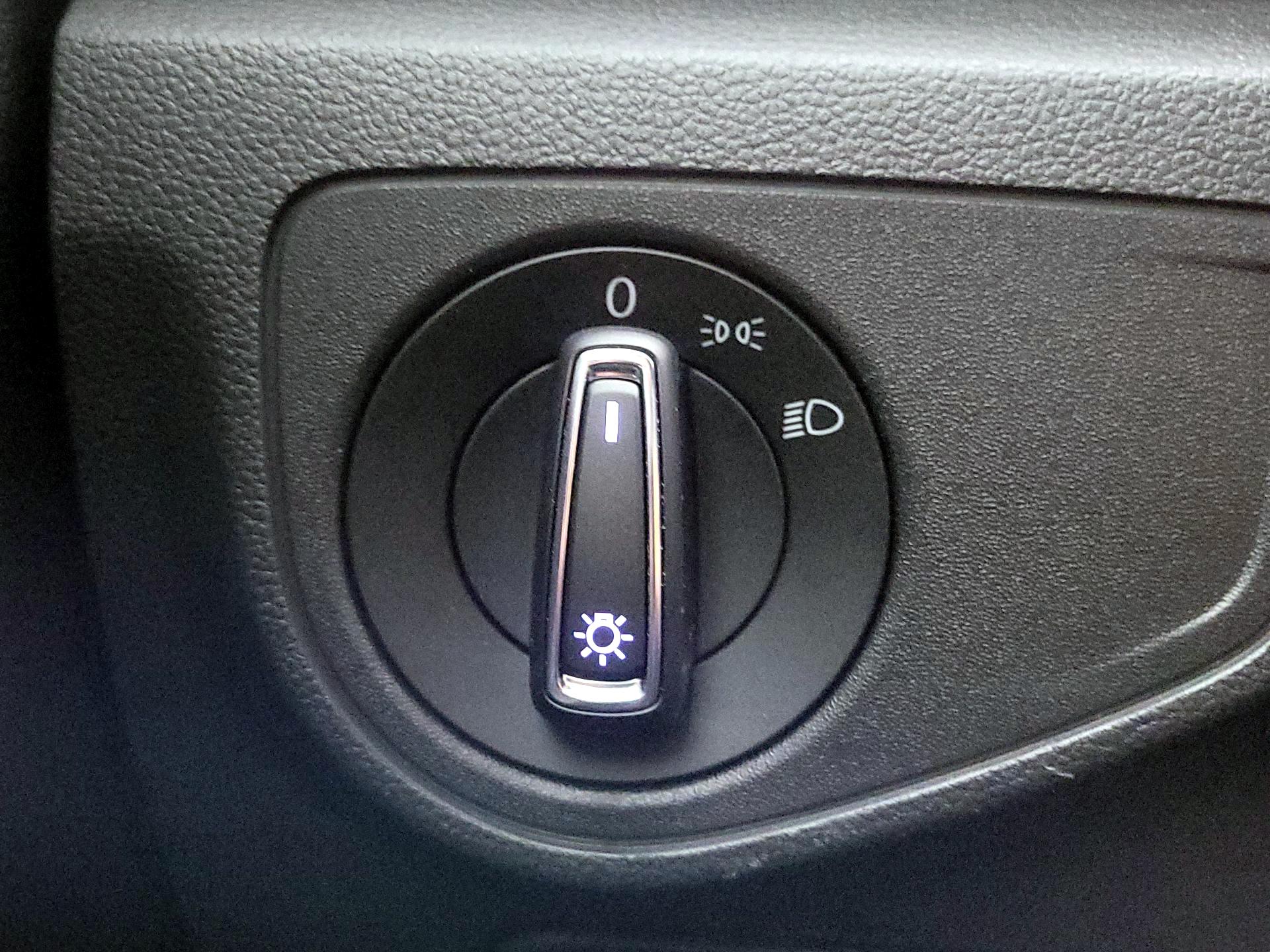 Thumbnail: 2018 Volkswagen Atlas - 13