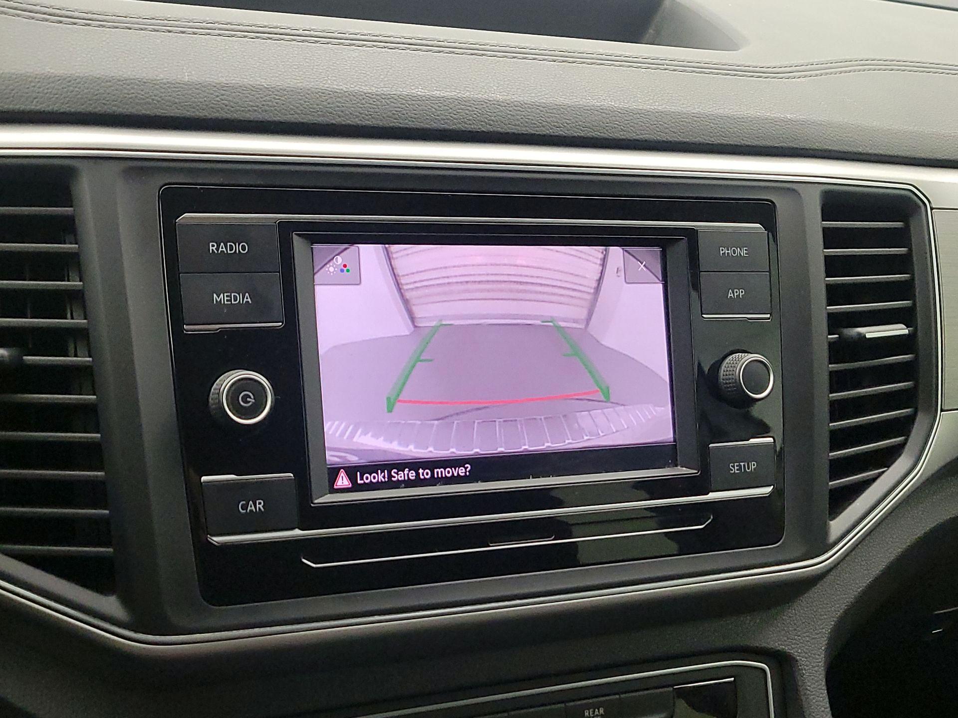 Thumbnail: 2018 Volkswagen Atlas - 14