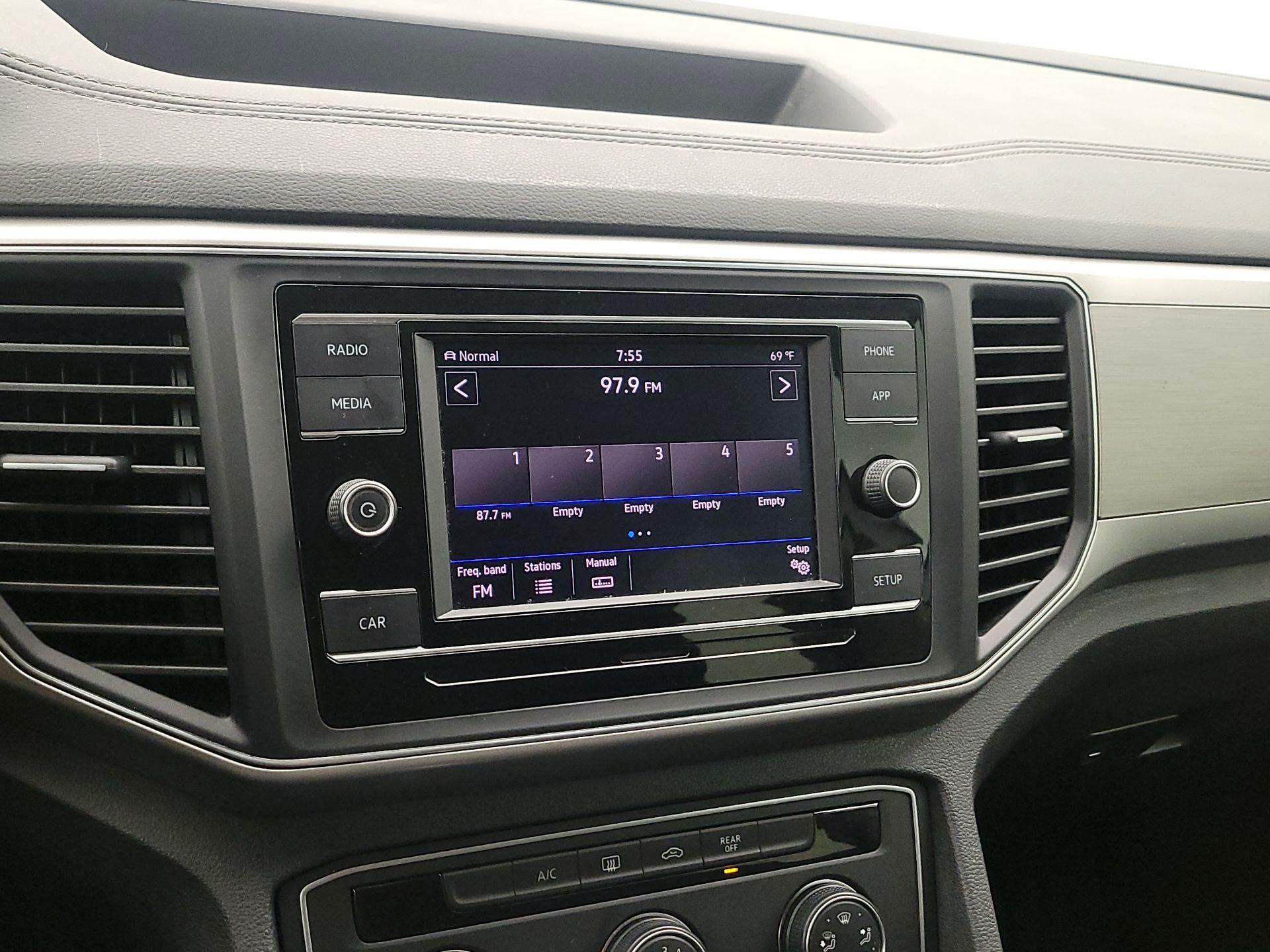 Thumbnail: 2018 Volkswagen Atlas - 15