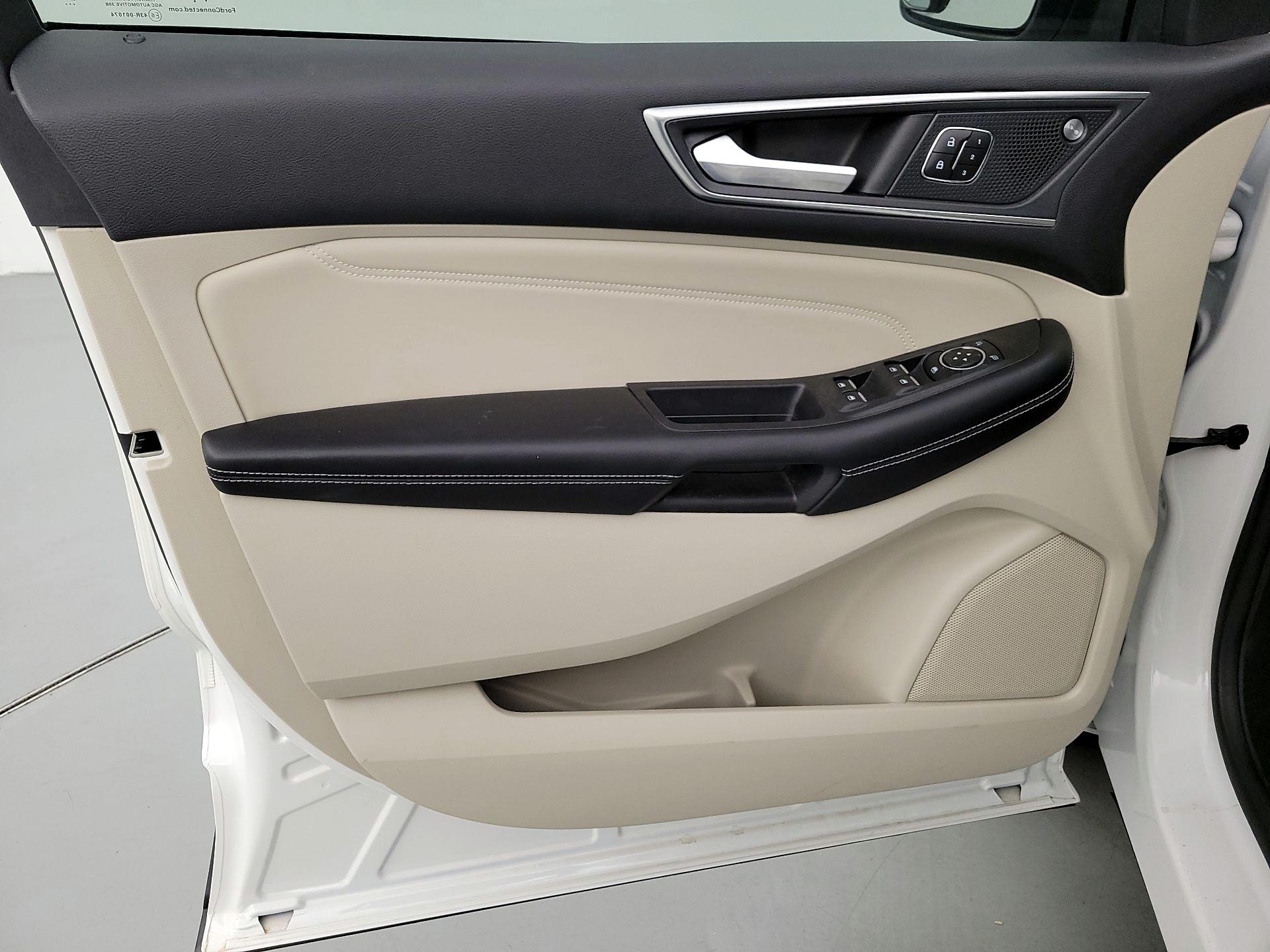 Thumbnail: 2023 Ford Edge - 12