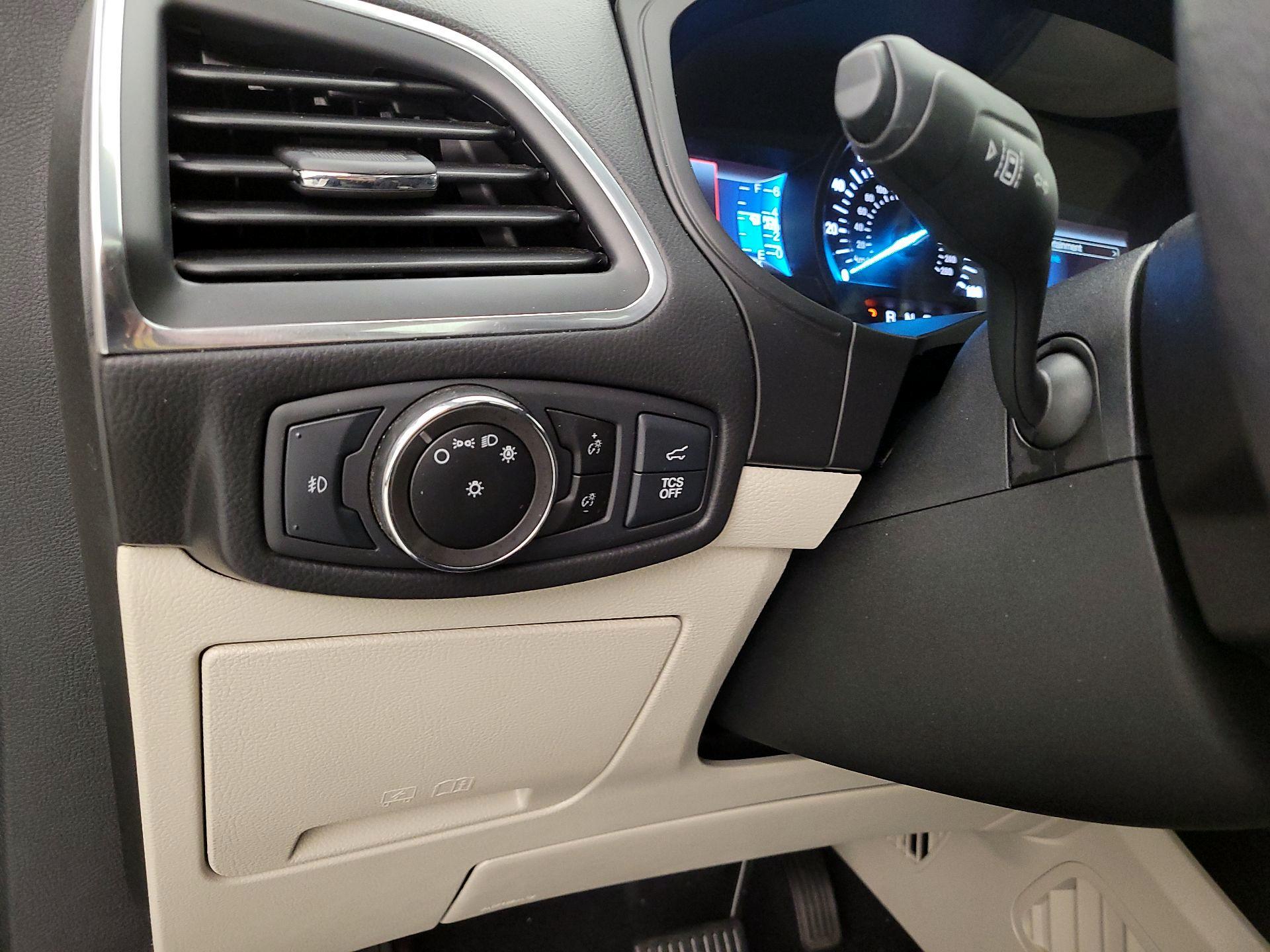 Thumbnail: 2023 Ford Edge - 13