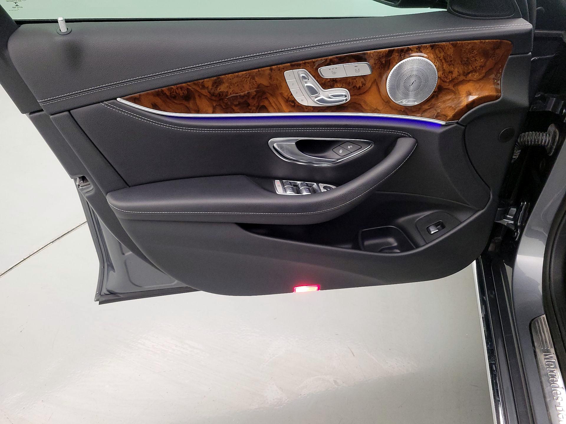 Thumbnail: 2018 Mercedes-Benz E-Class - 12