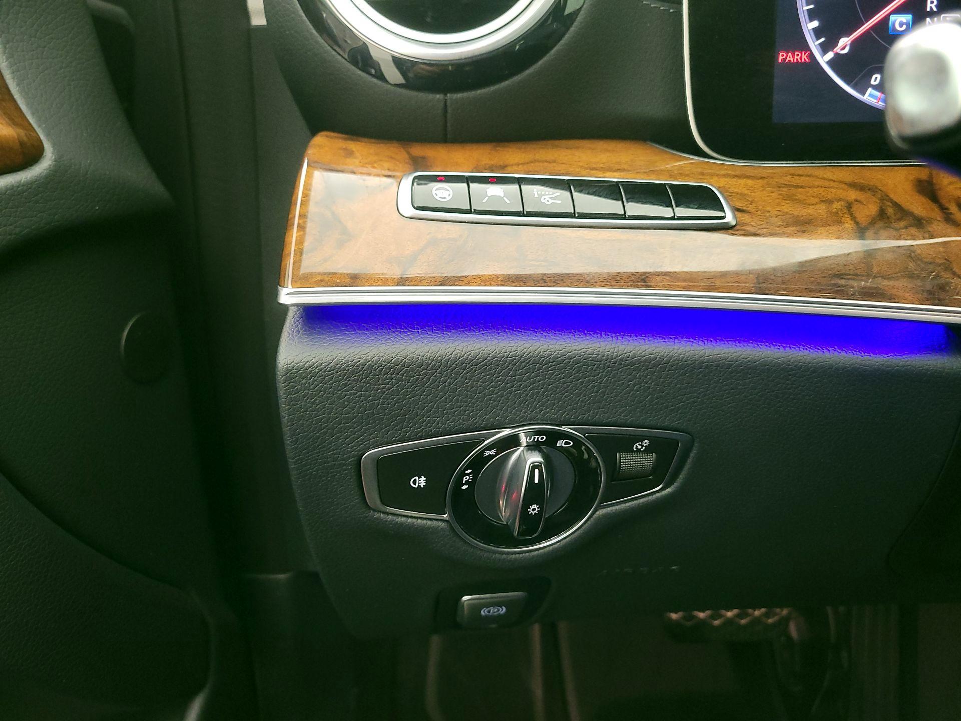 Thumbnail: 2018 Mercedes-Benz E-Class - 13