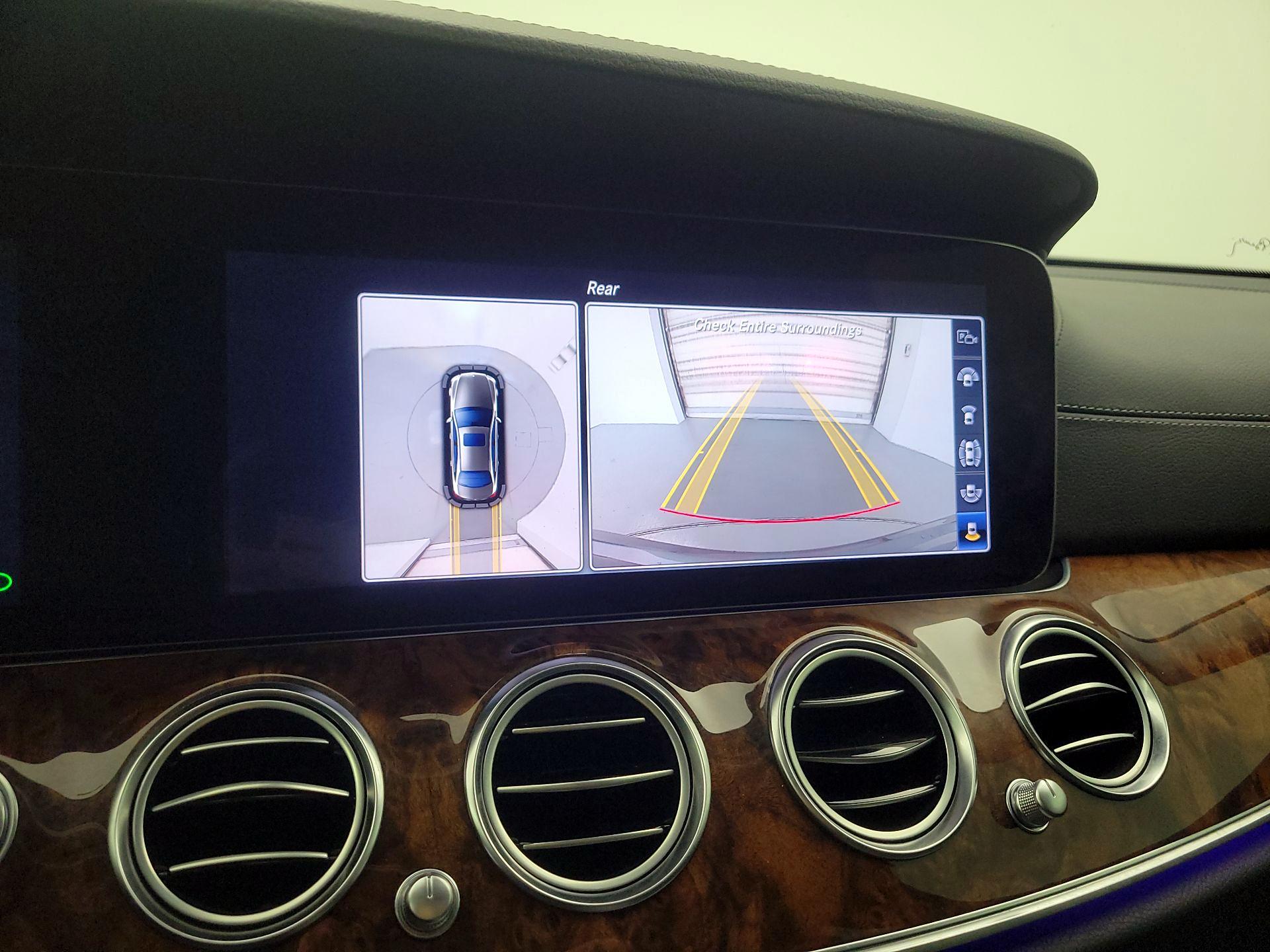 Thumbnail: 2018 Mercedes-Benz E-Class - 15