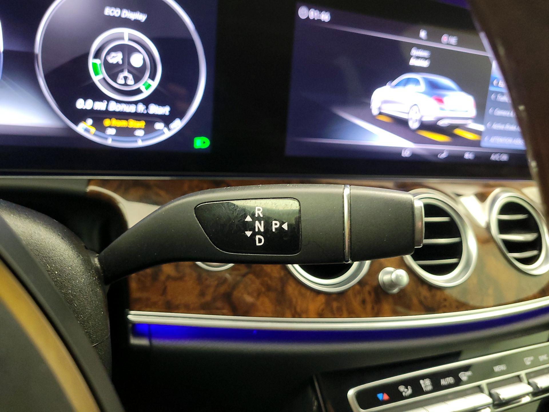 Thumbnail: 2018 Mercedes-Benz E-Class - 18