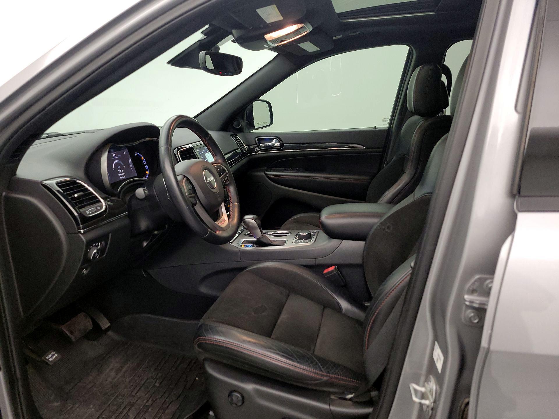 Thumbnail: 2019 Jeep Grand Cherokee - 11