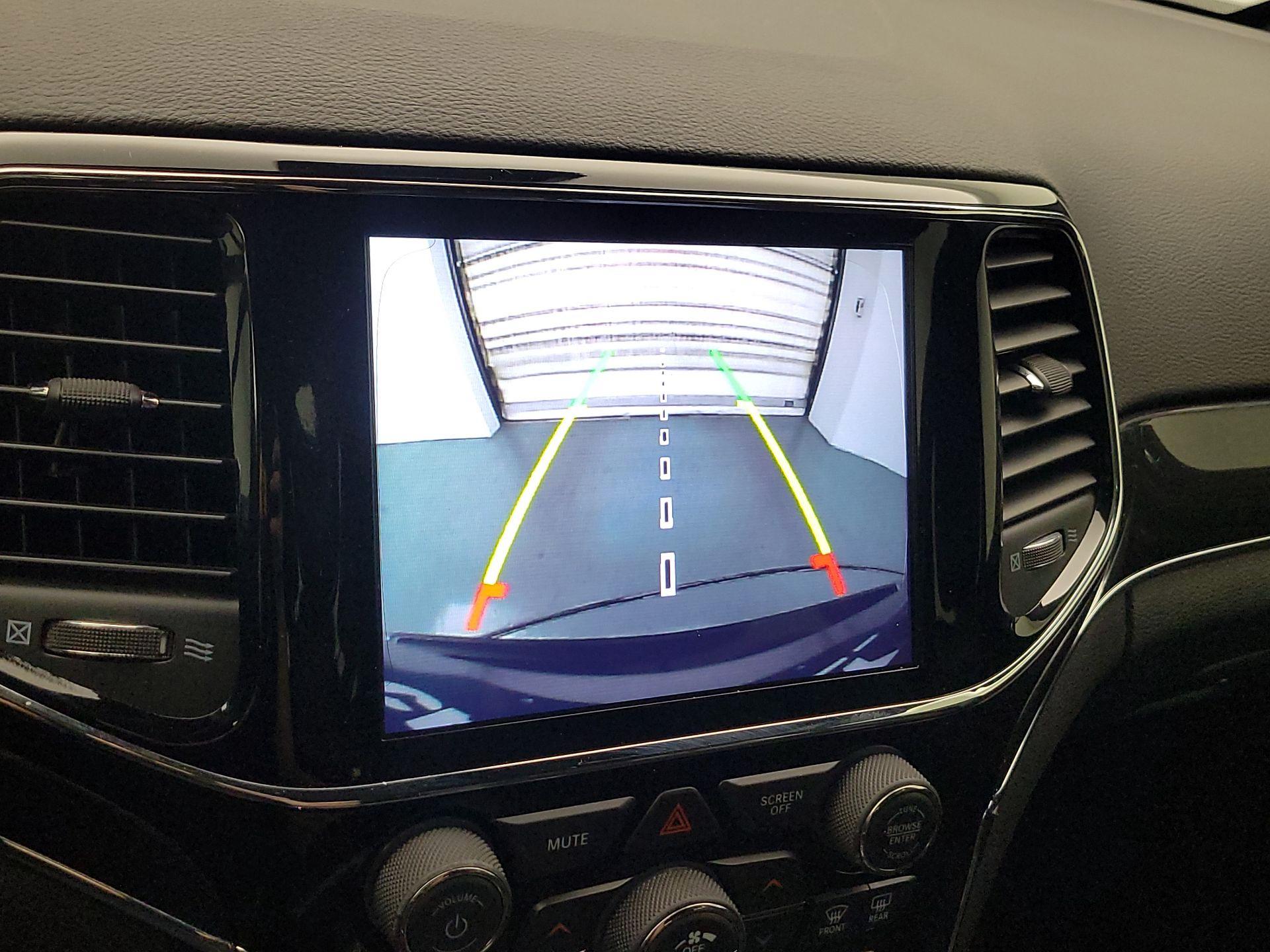 Thumbnail: 2019 Jeep Grand Cherokee - 14