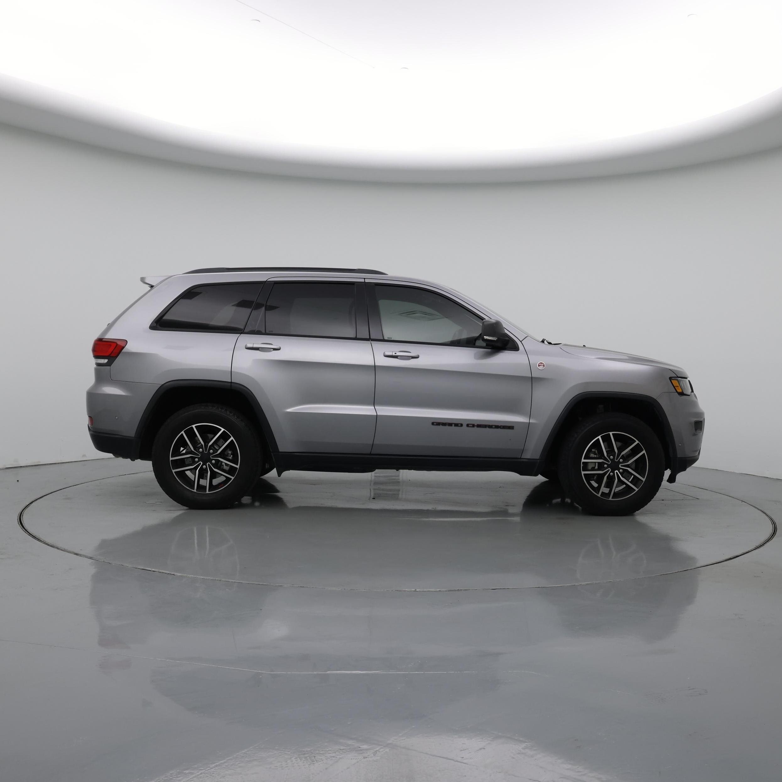 Thumbnail: 2019 Jeep Grand Cherokee - 7