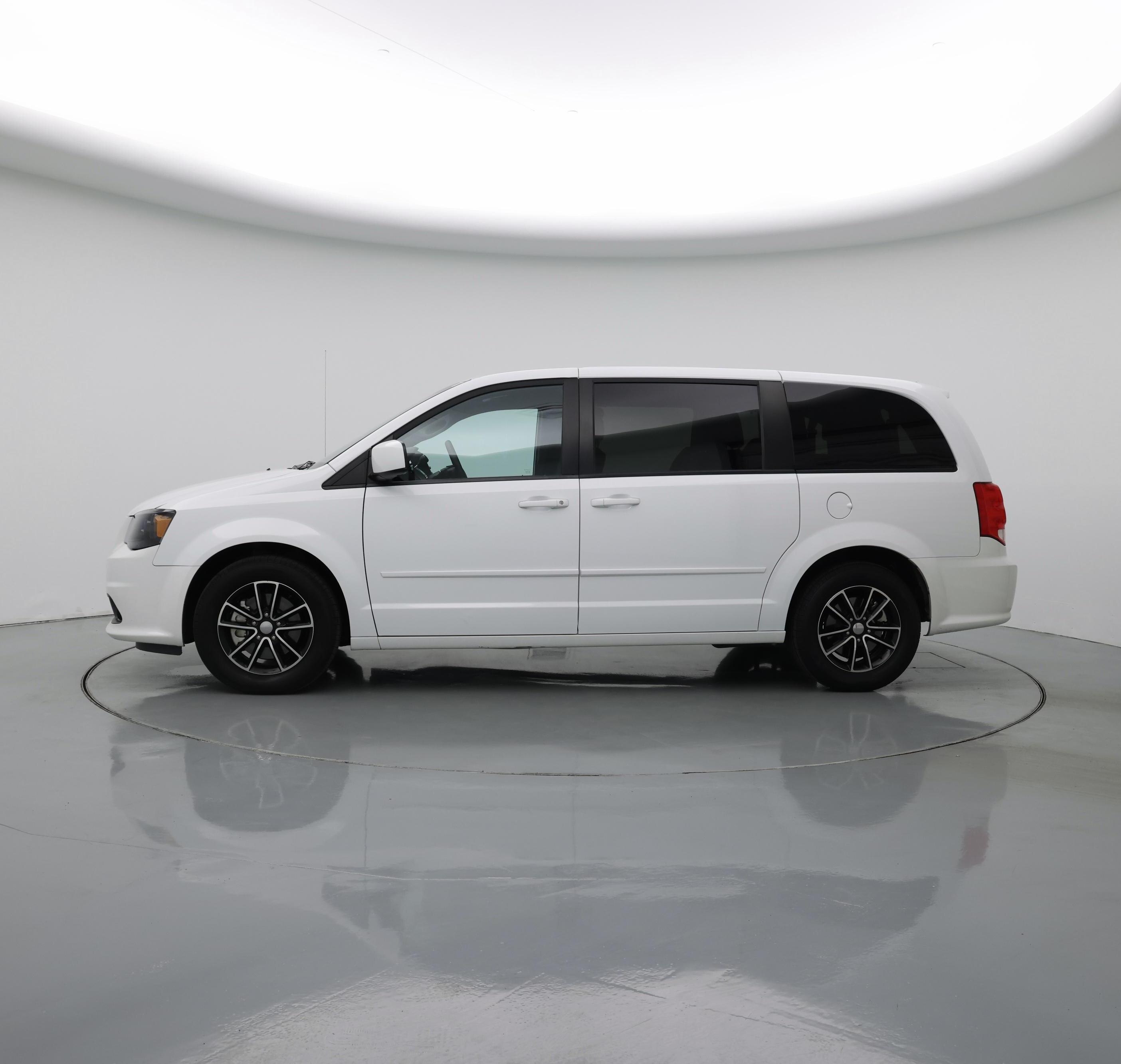 Thumbnail: 2017 Dodge Grand Caravan - 3