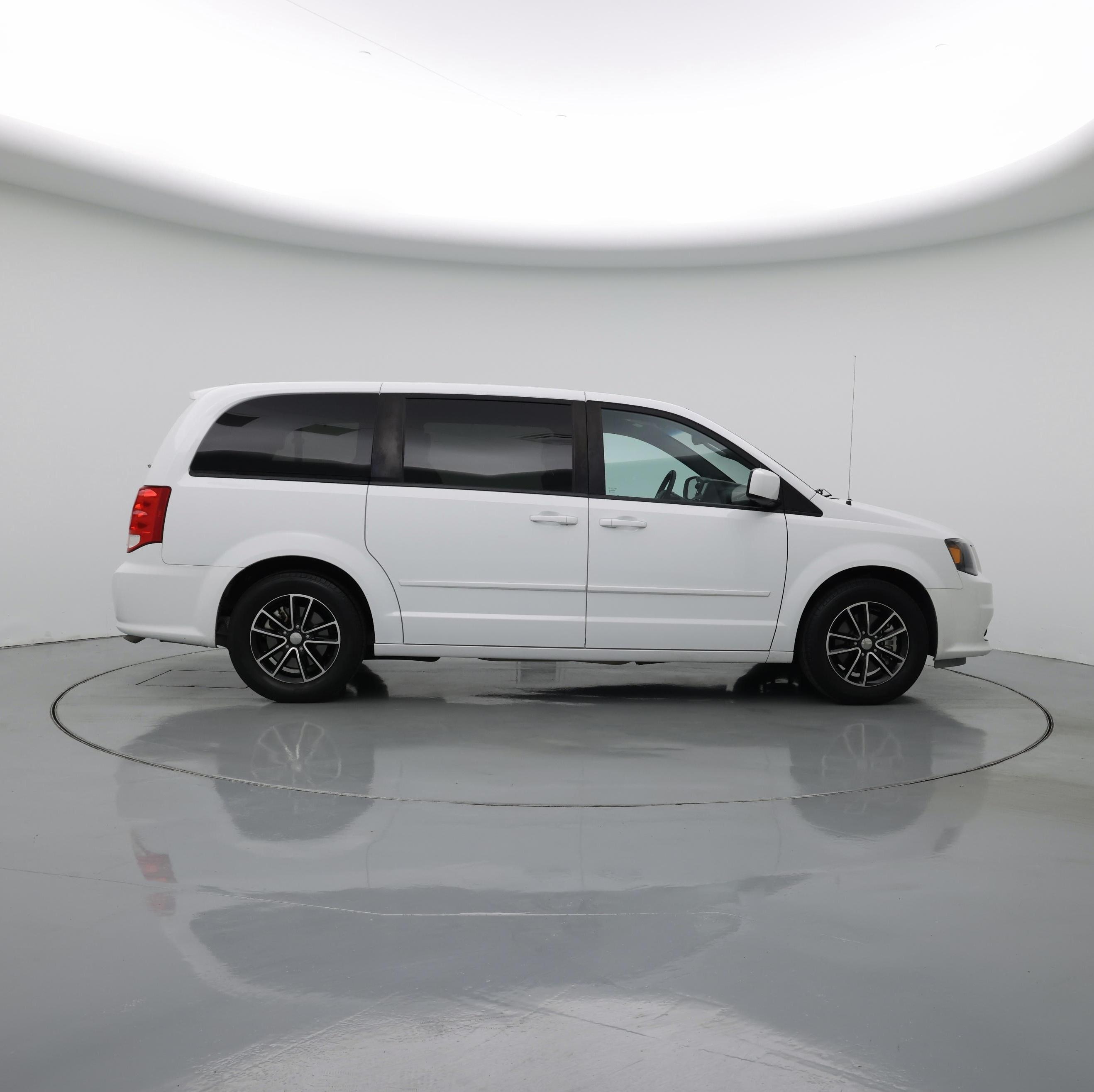 Thumbnail: 2017 Dodge Grand Caravan - 7