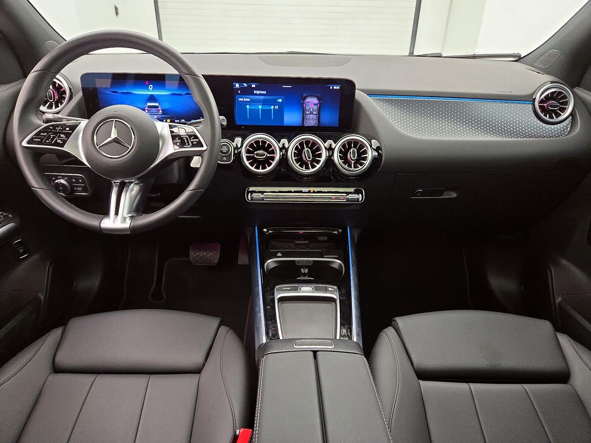 Thumbnail: 2025 Mercedes-Benz GLA - 9