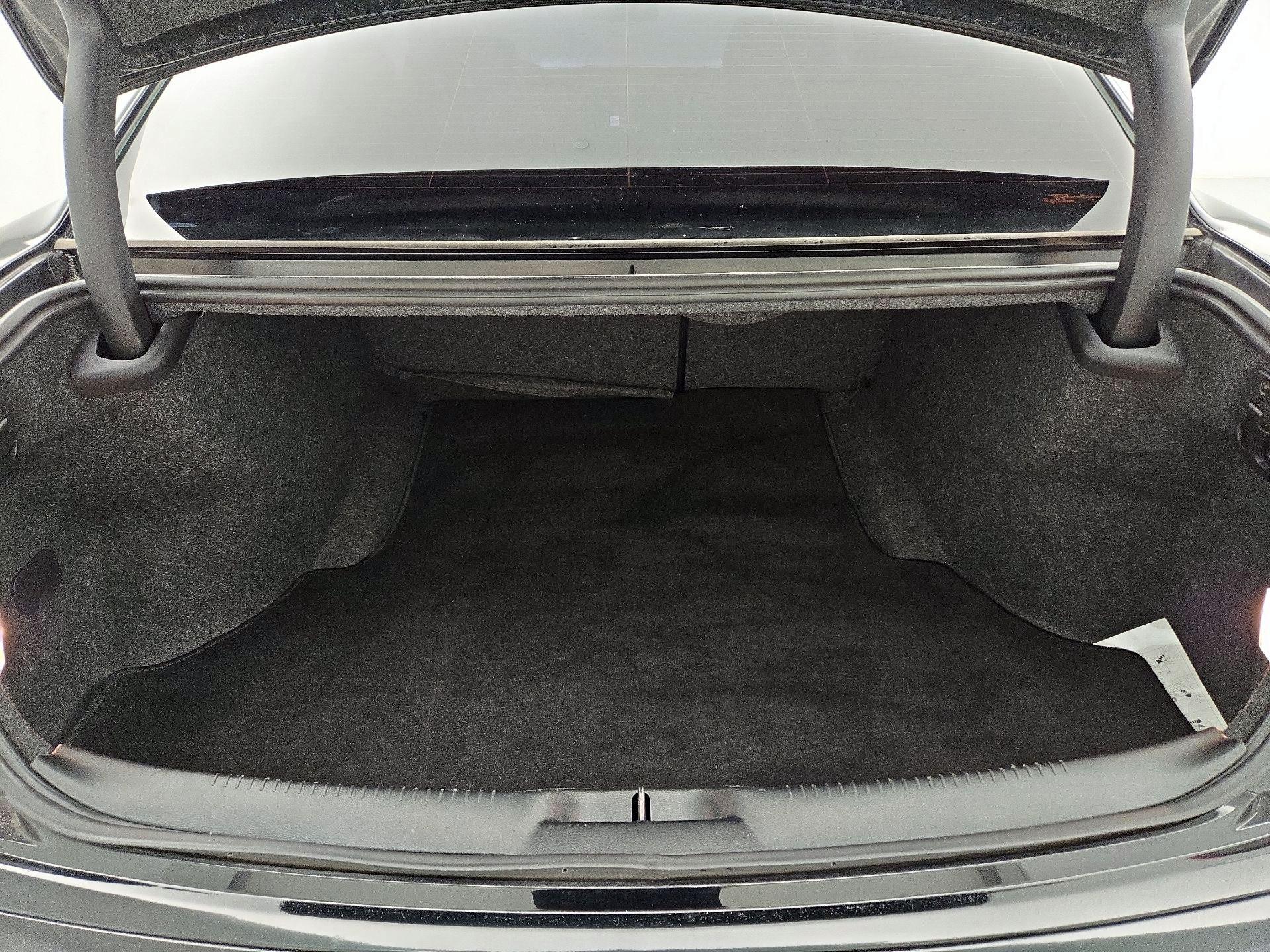 Thumbnail: 2022 Chrysler 300 - 20