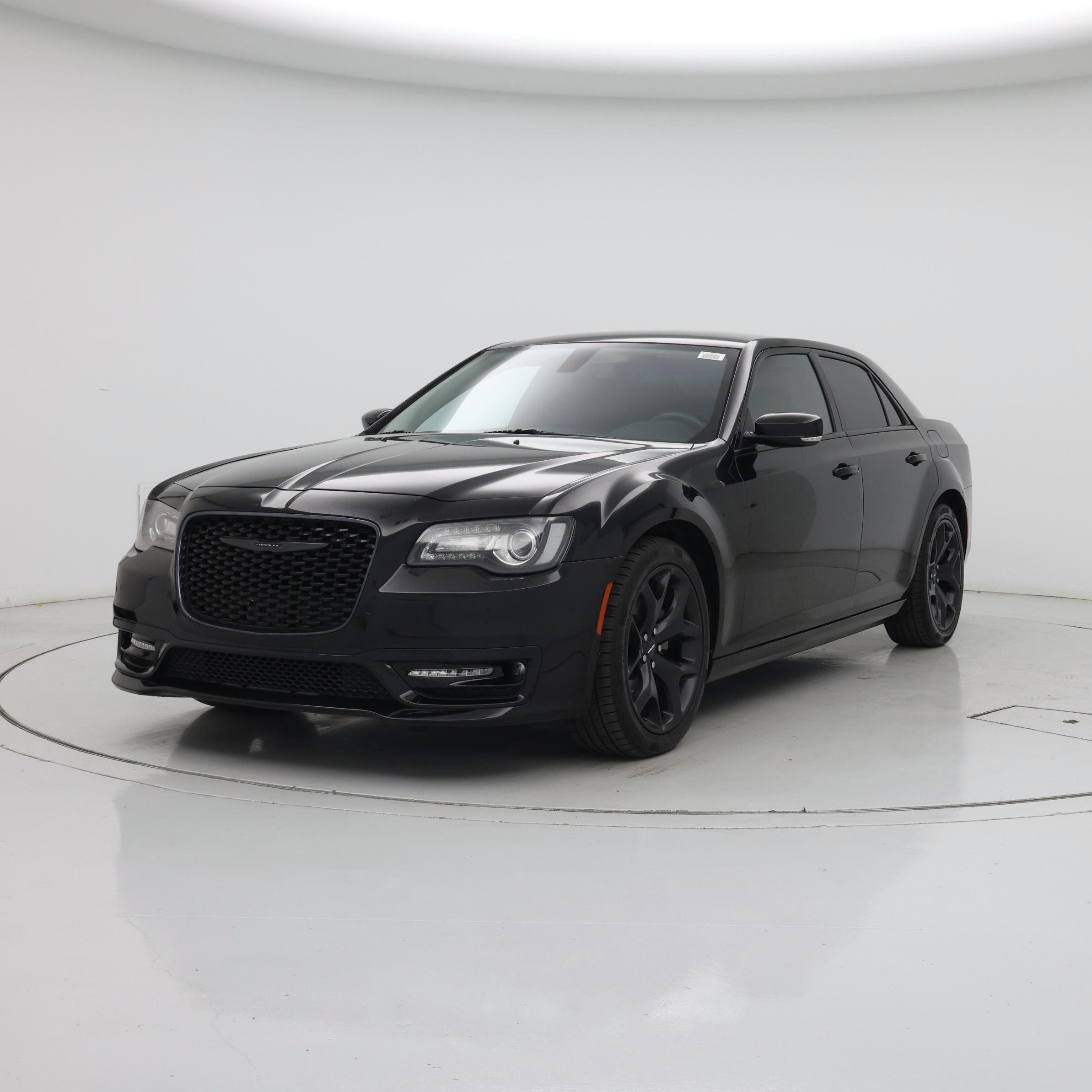 Thumbnail: 2022 Chrysler 300 - 4