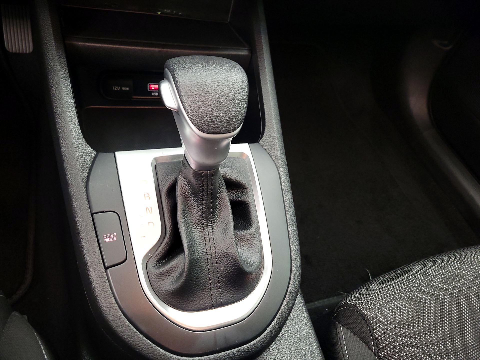 Thumbnail: 2022 Kia Forte - 17