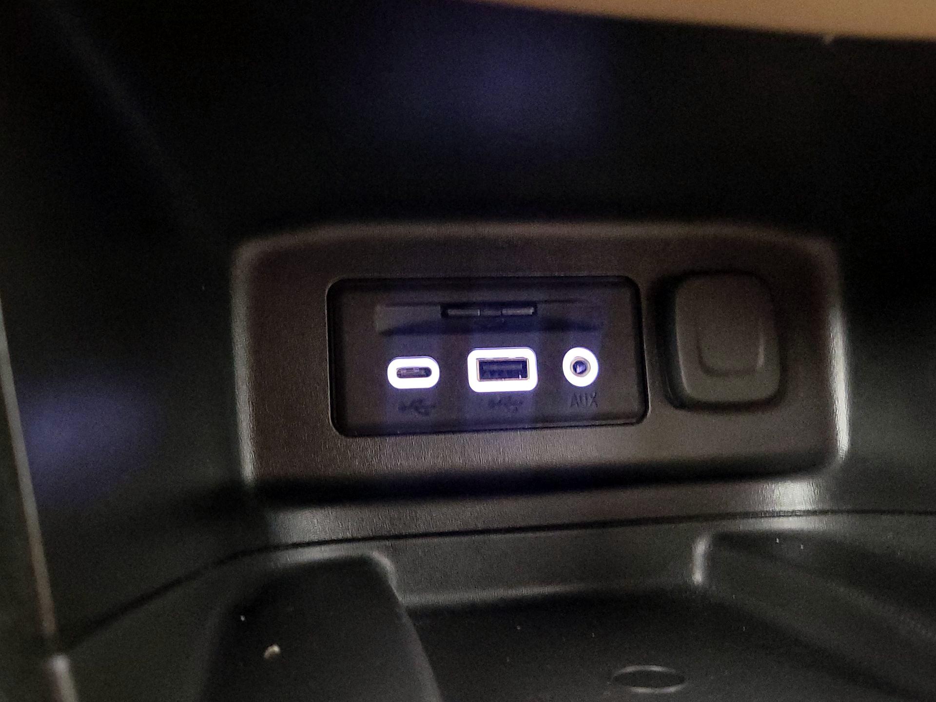 Thumbnail: 2024 Chevrolet Equinox - 19