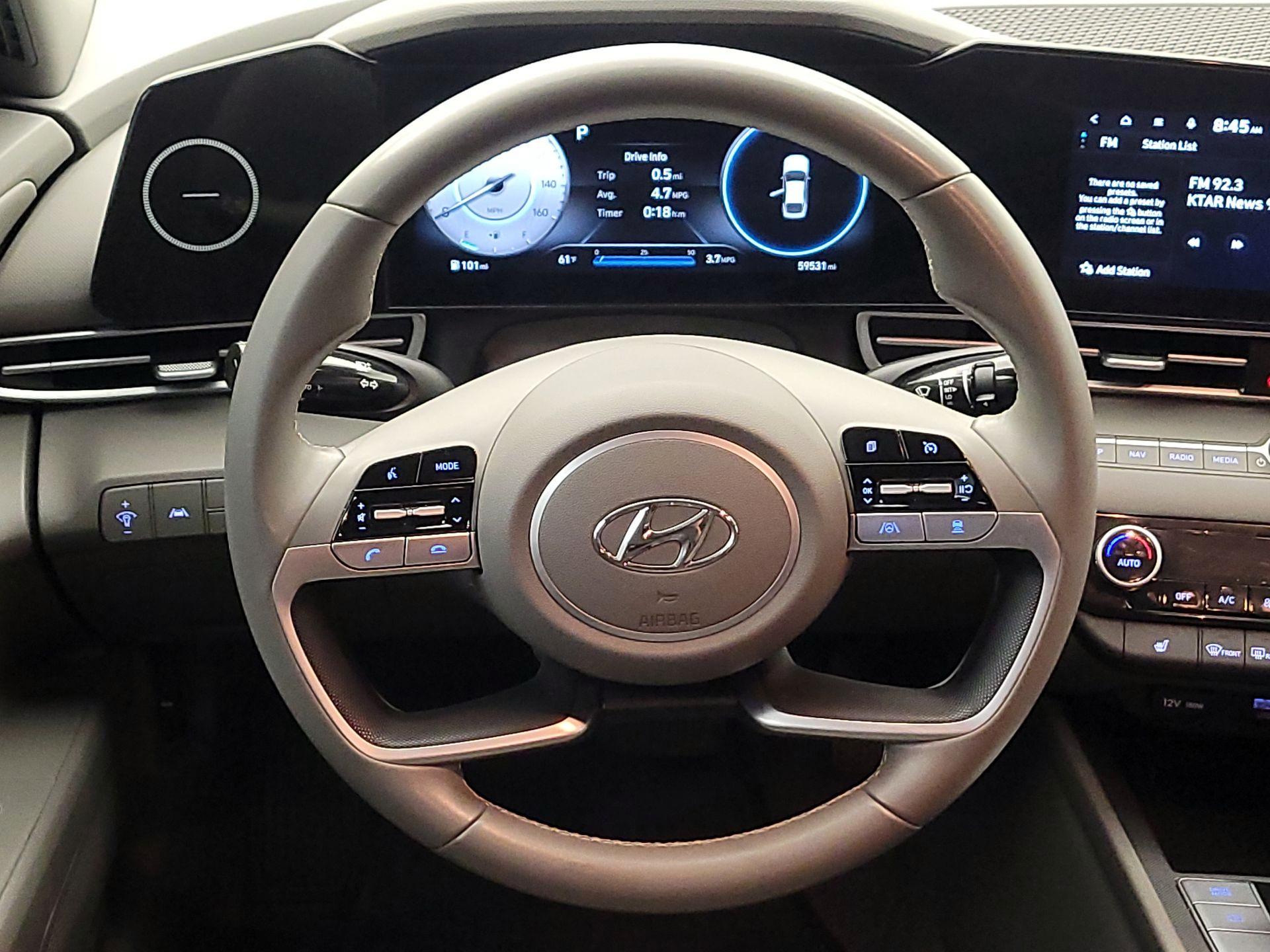 Thumbnail: 2023 Hyundai Elantra - 10