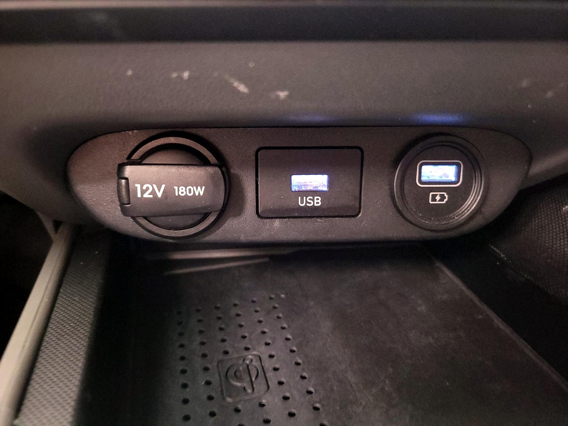 Thumbnail: 2023 Hyundai Elantra - 18