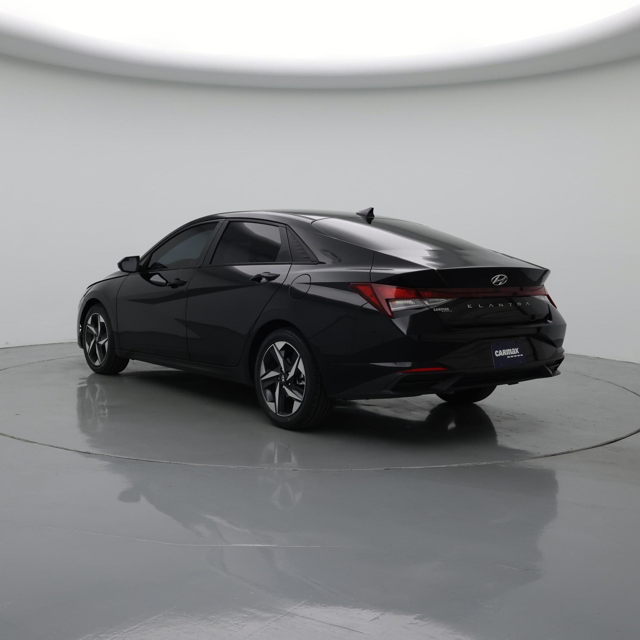 Thumbnail: 2023 Hyundai Elantra - 2