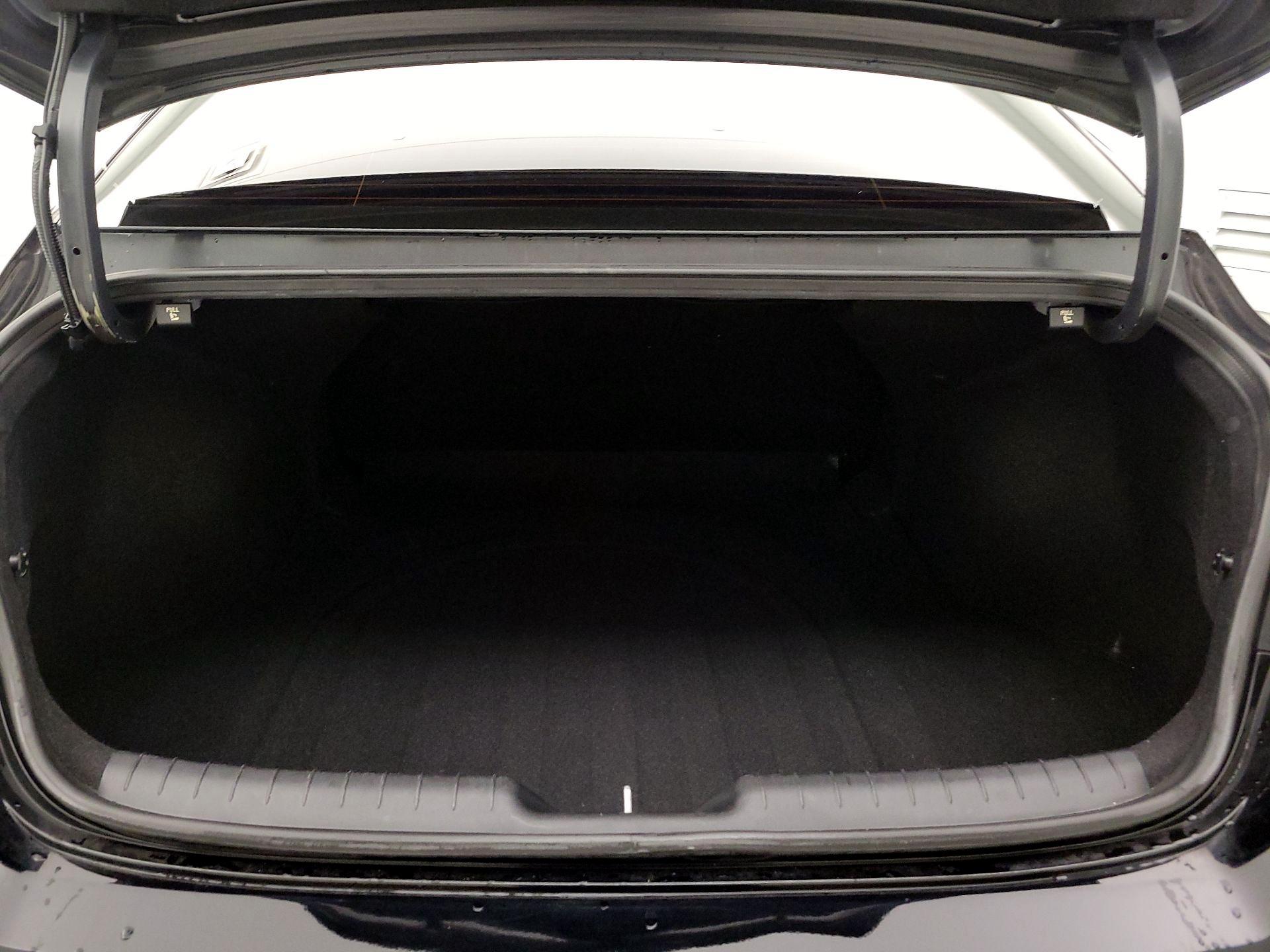 Thumbnail: 2023 Hyundai Elantra - 20