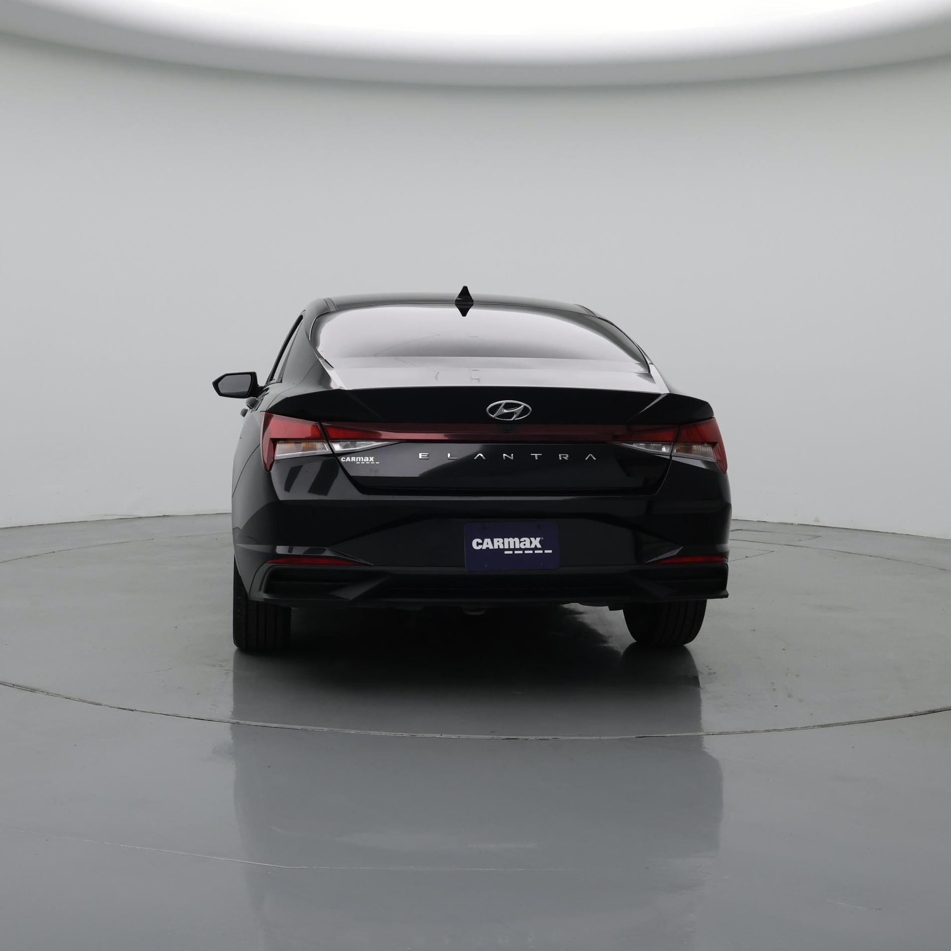 Thumbnail: 2023 Hyundai Elantra - 6