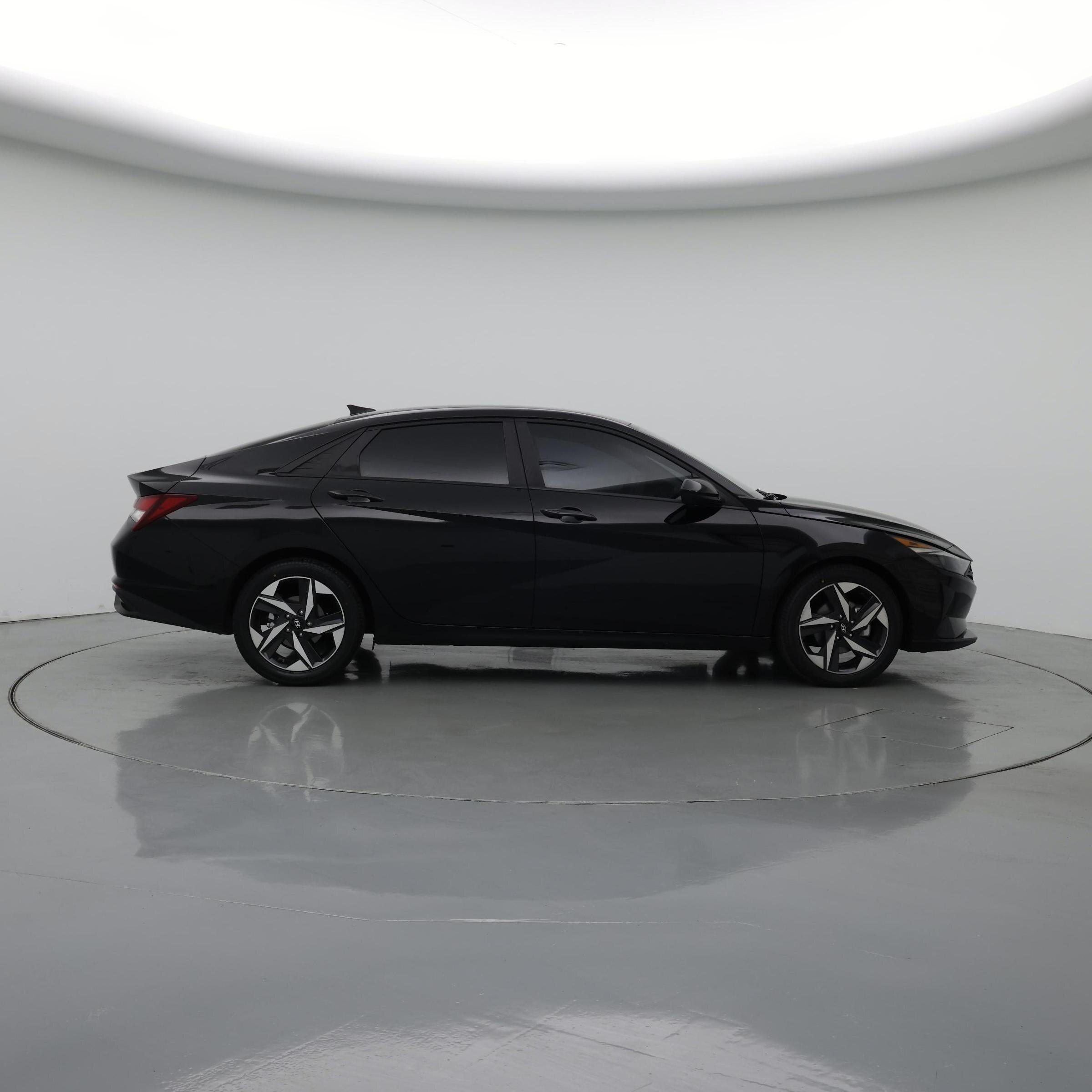 Thumbnail: 2023 Hyundai Elantra - 7