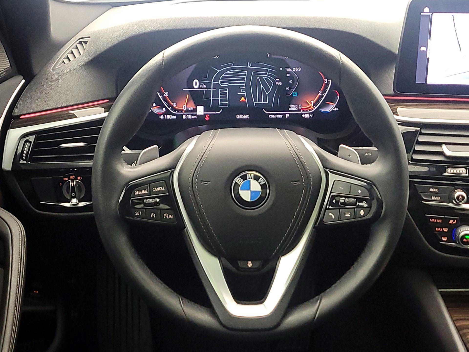 Thumbnail: 2023 BMW 5 Series - 10