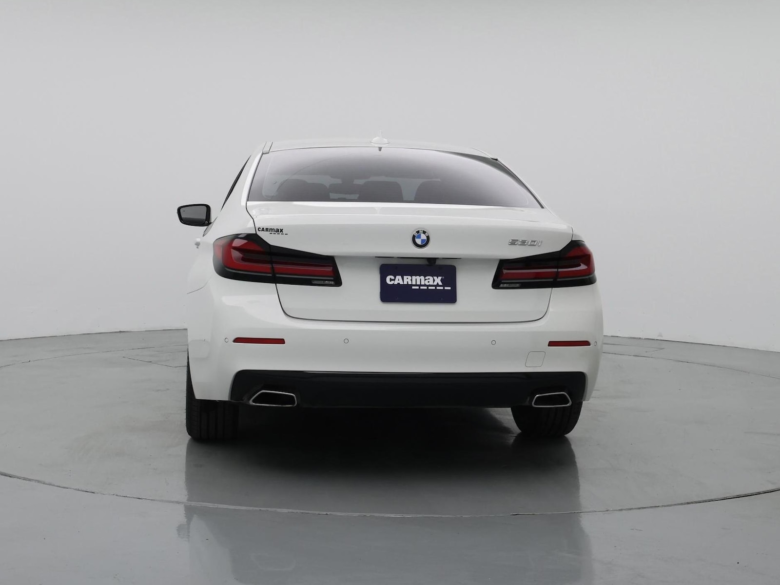 2023 BMW 5 Series 530i - Photo 7