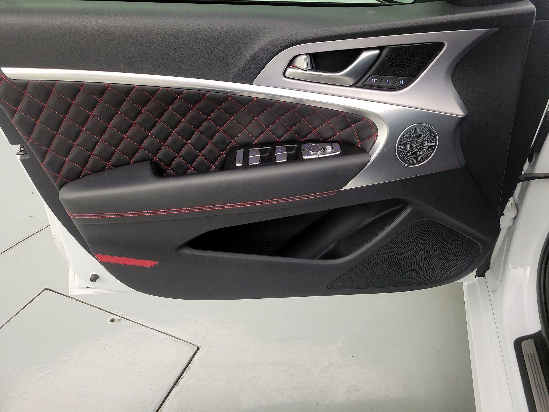 Thumbnail: 2020 Genesis G70 - 12