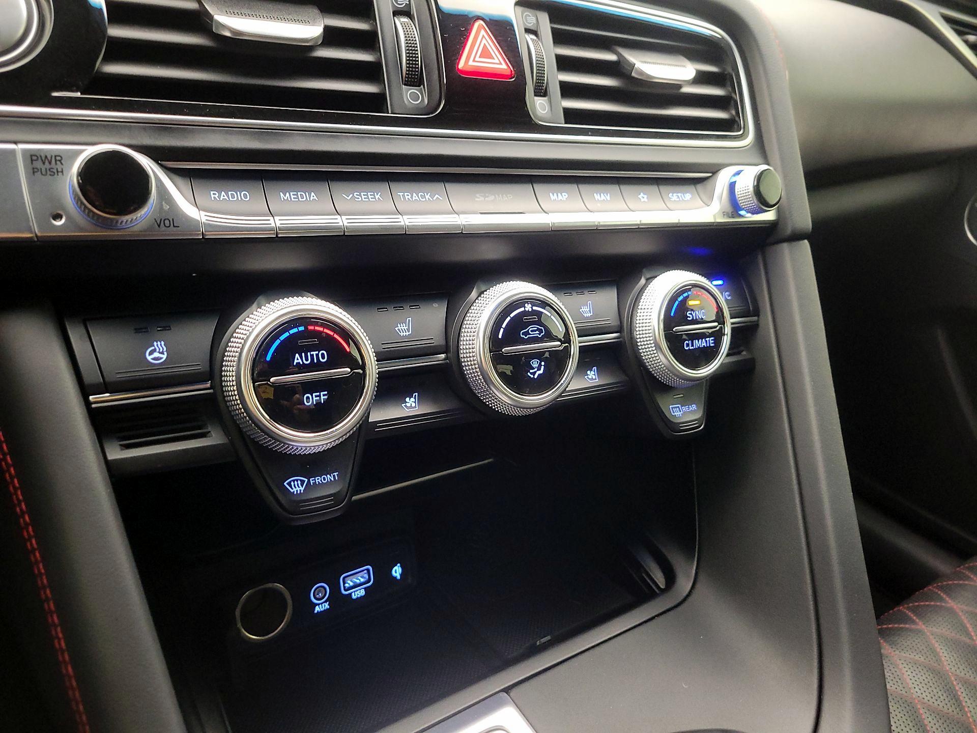 Thumbnail: 2020 Genesis G70 - 17