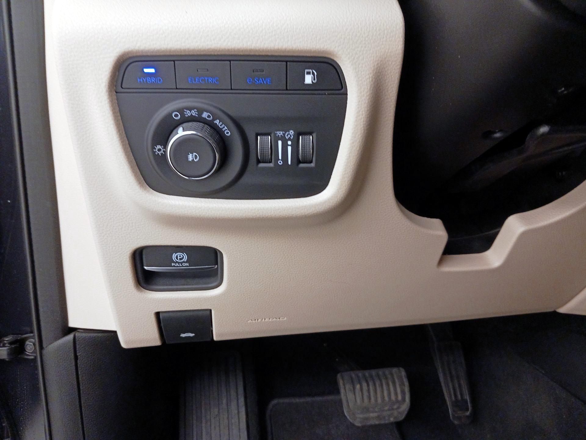 Thumbnail: 2024 Jeep Grand Cherokee - 13