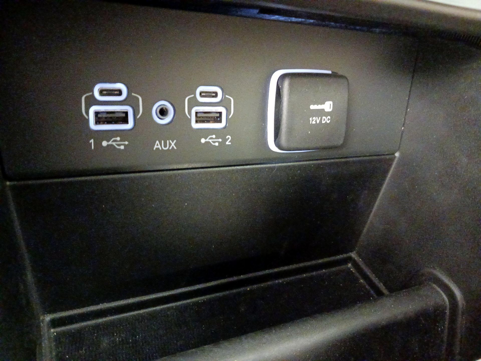 Thumbnail: 2024 Jeep Grand Cherokee - 19