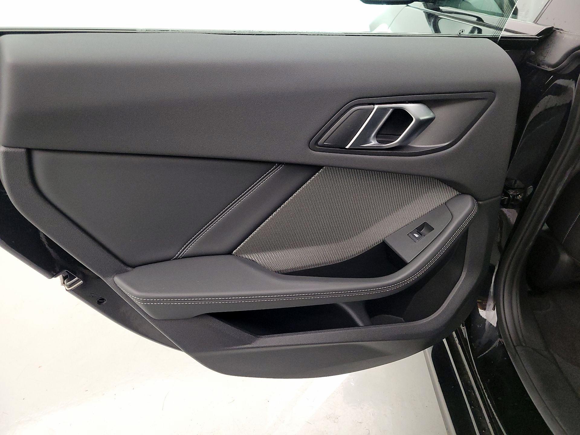 Thumbnail: 2026 BMW 2 Series - 20