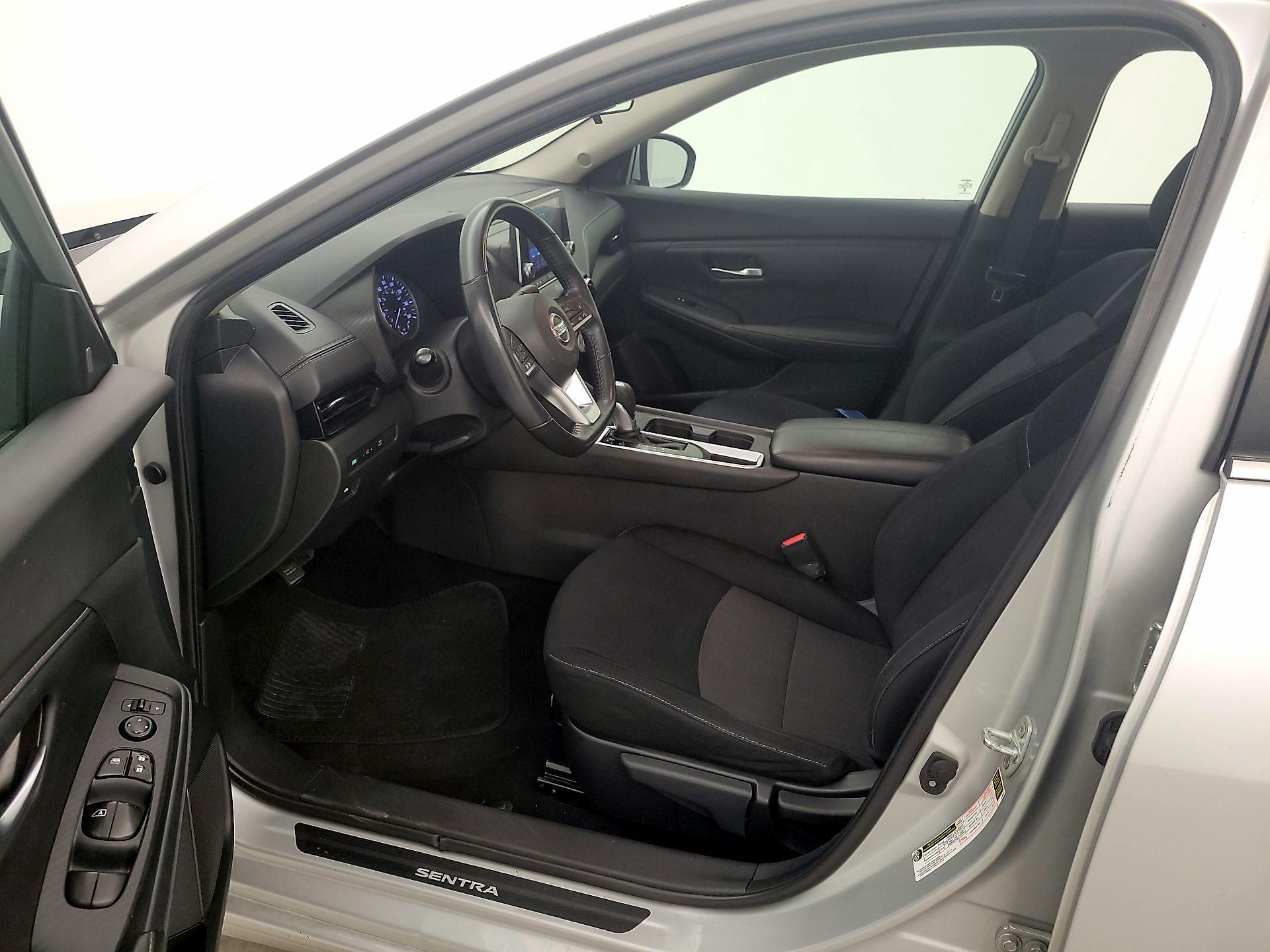 Thumbnail: 2022 Nissan Sentra - 9