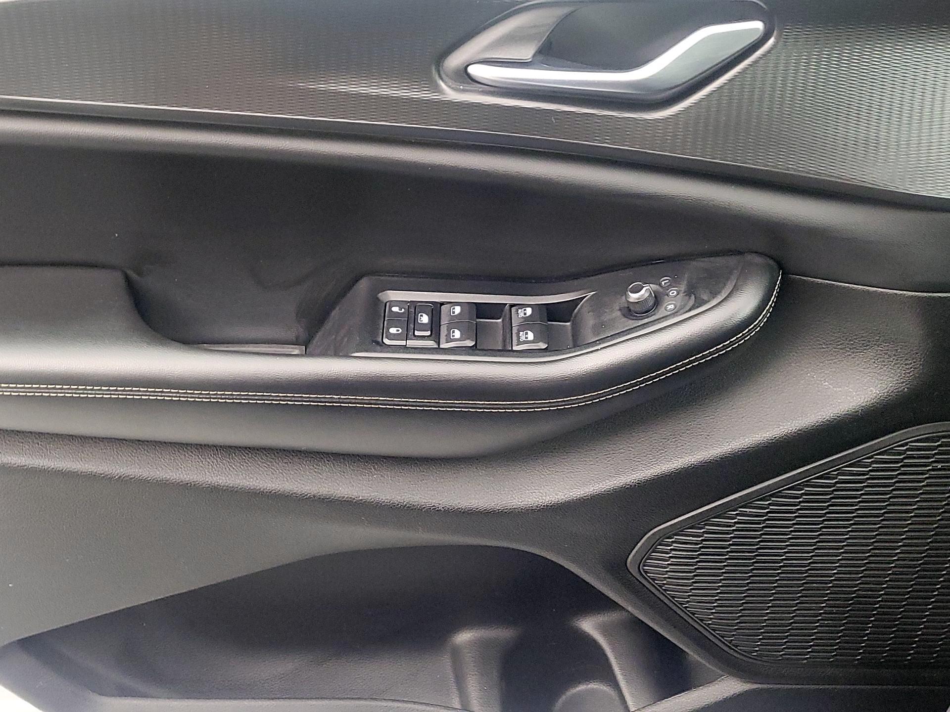 Thumbnail: 2023 Jeep Grand Cherokee - 12