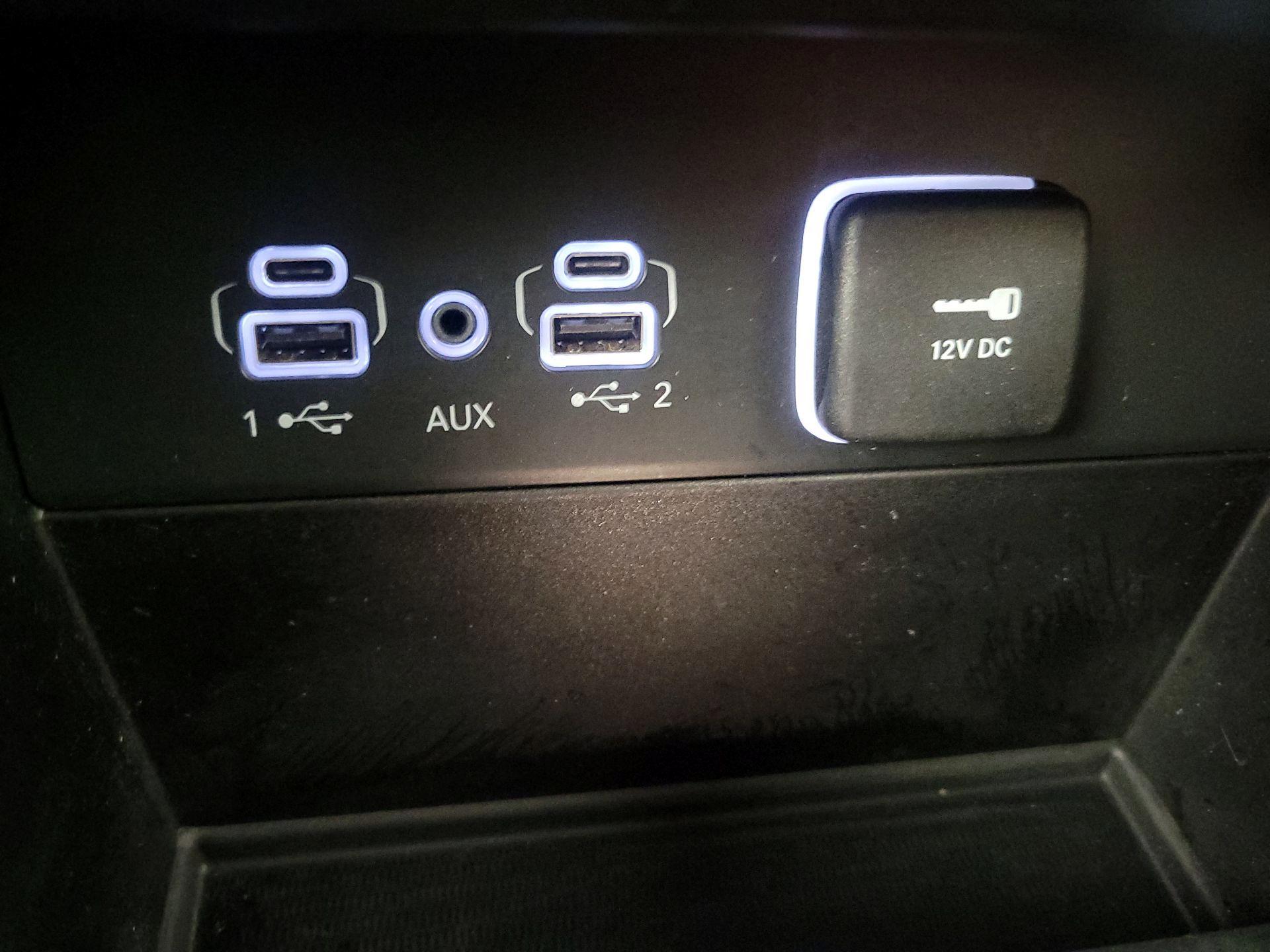 Thumbnail: 2023 Jeep Grand Cherokee - 18