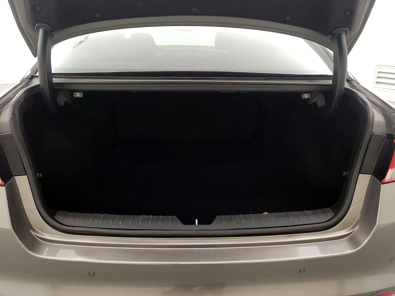 2018 Kia Optima LX - Photo 21